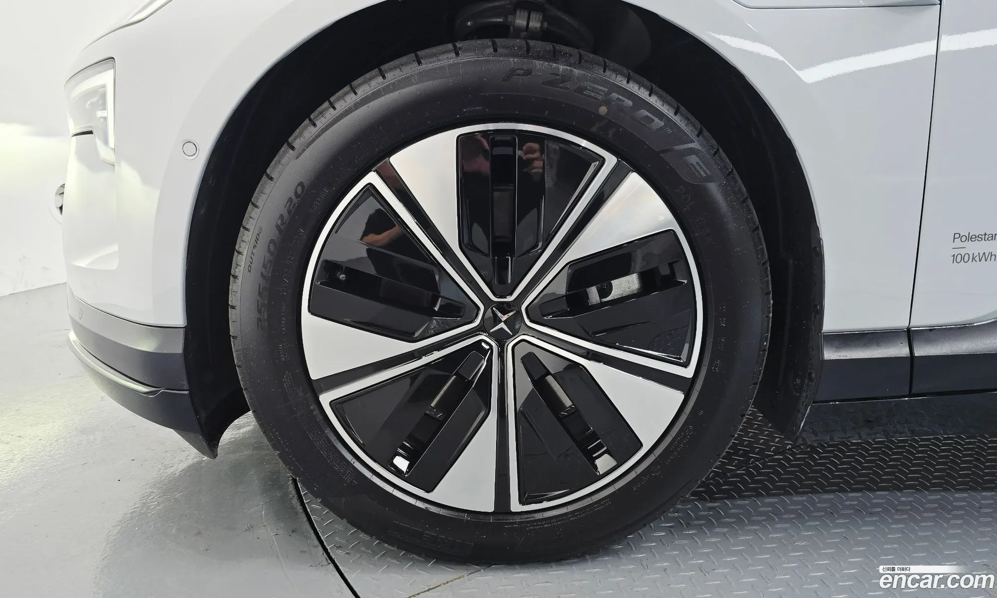 Polestar Polestar 4 2025 — 18