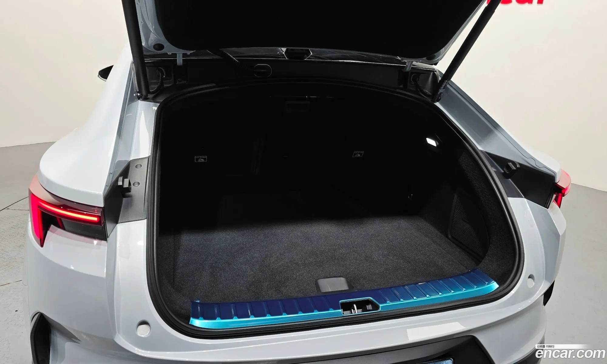 Polestar Polestar 4 2025 — 43