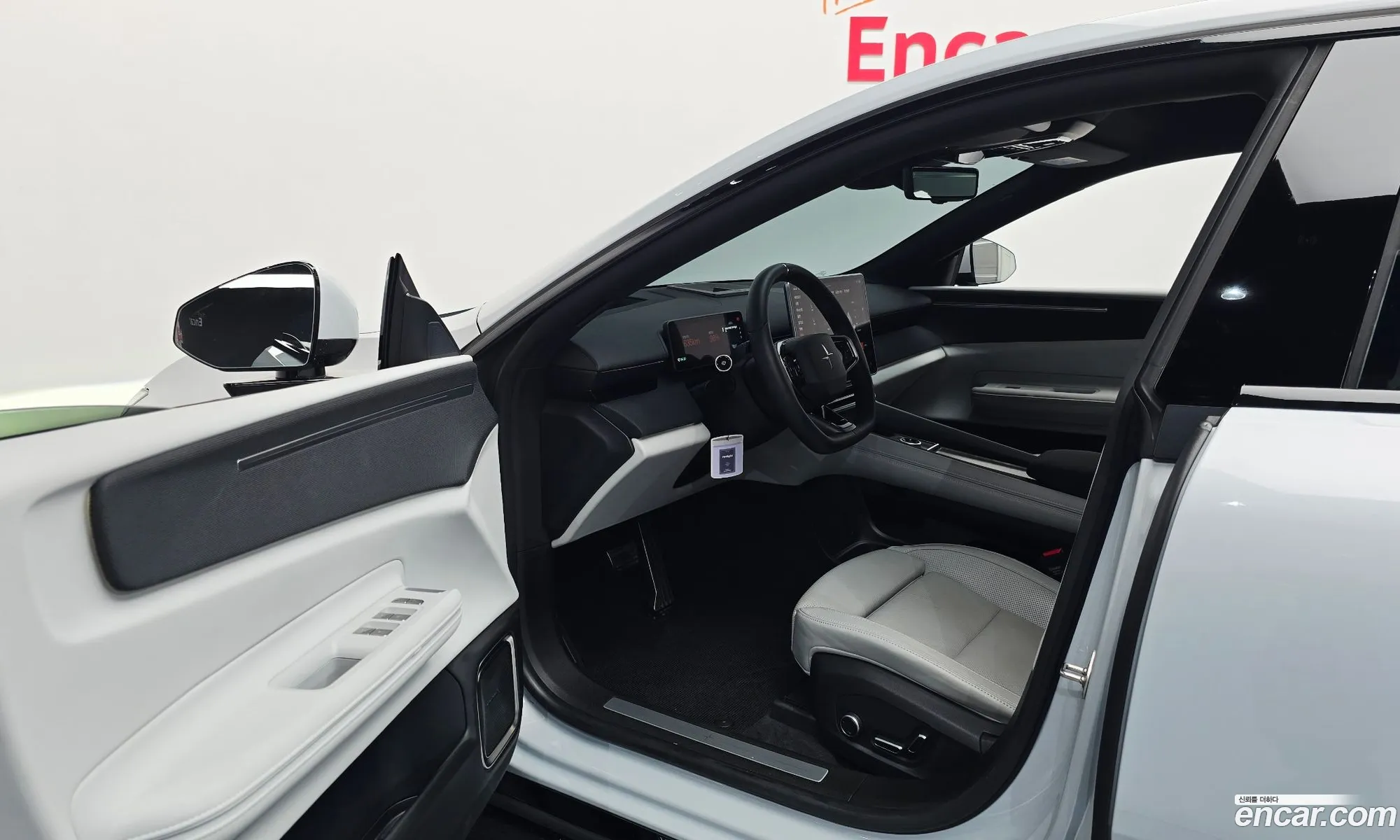 Polestar Polestar 4 2025 — 27