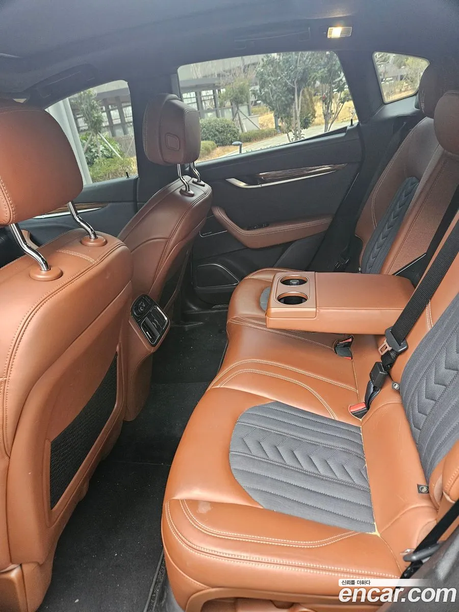 Maserati Levante 2018 — 10
