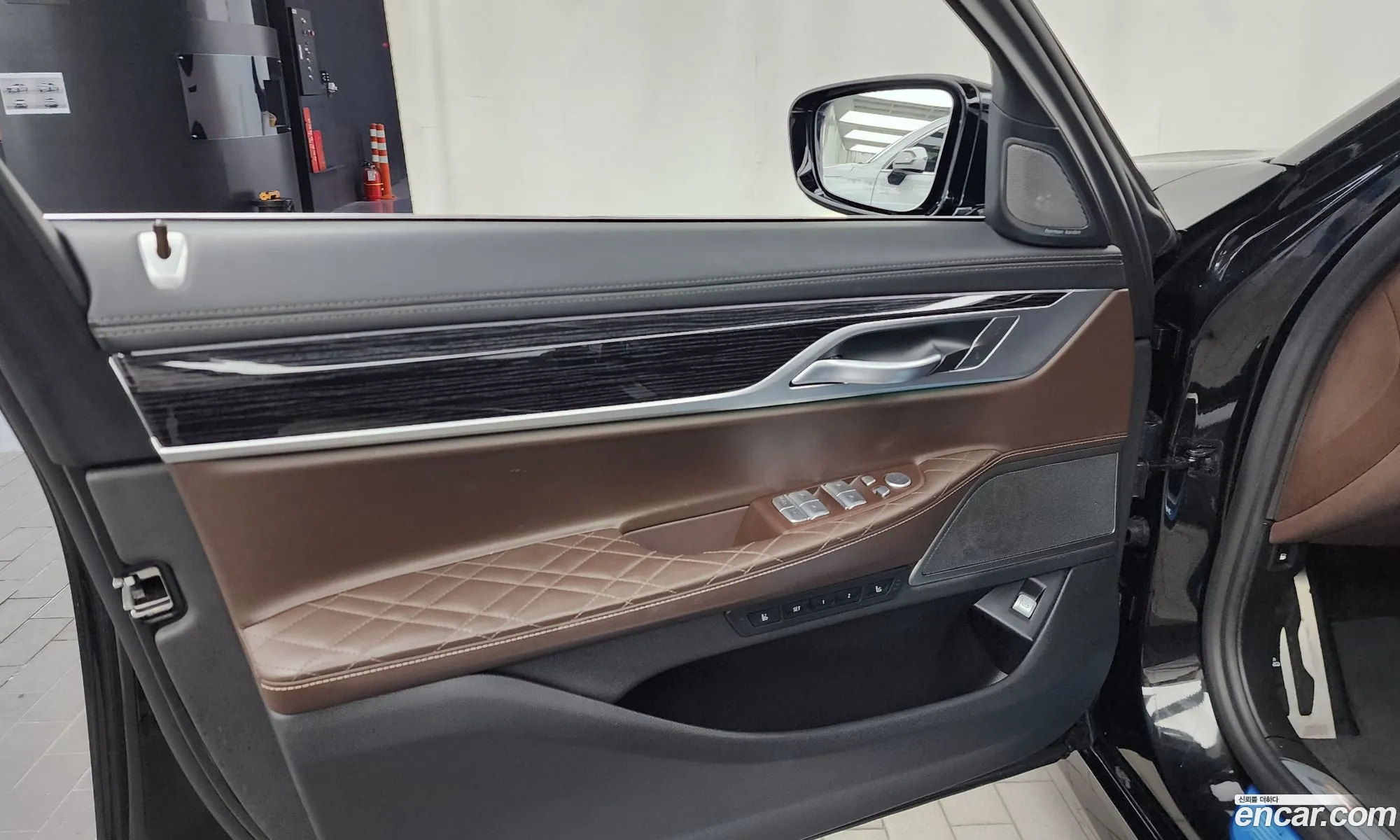 BMW 7 Series 2020 — 25
