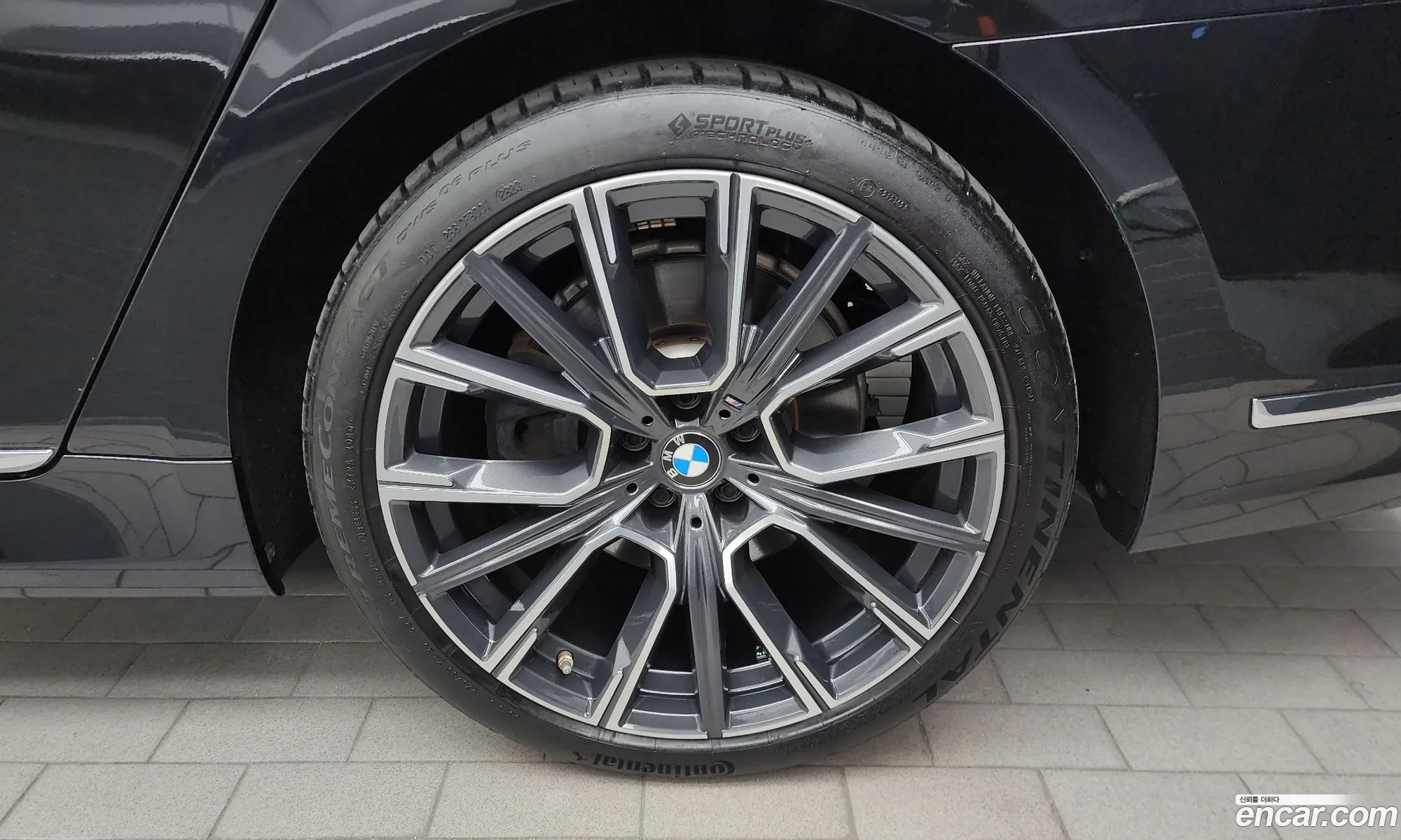 BMW 7 Series 2020 — 8