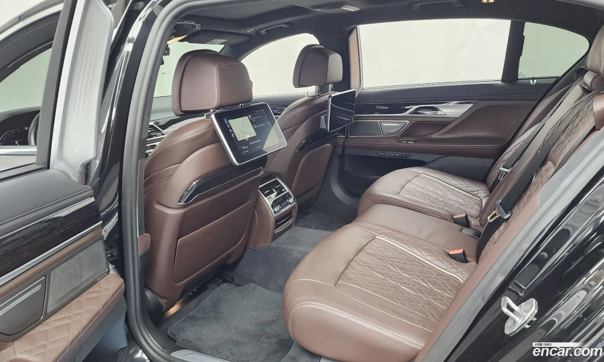 BMW 7 Series 2020 — 31