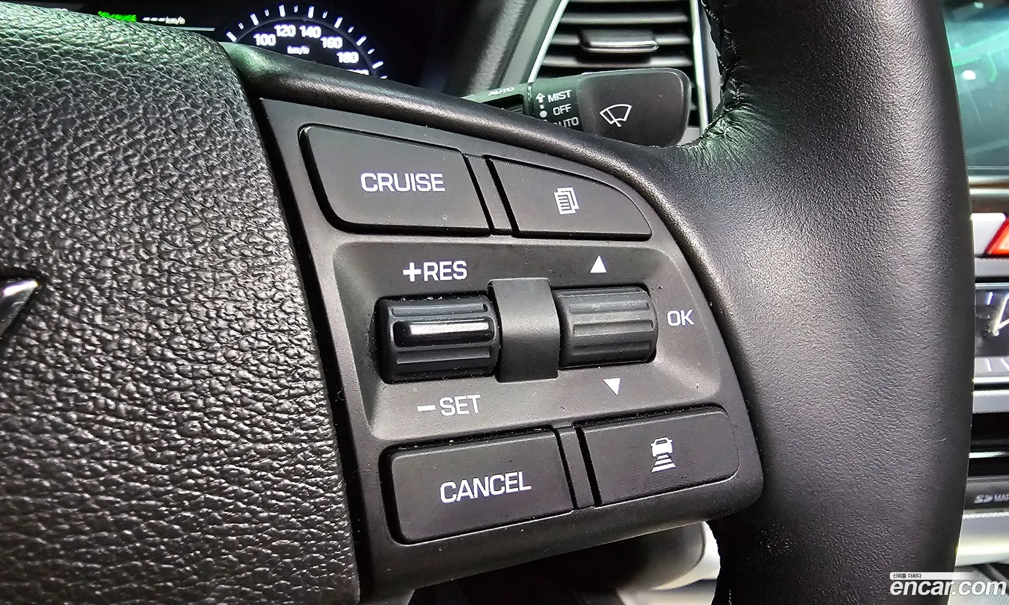 Genesis G80 2017 — 10