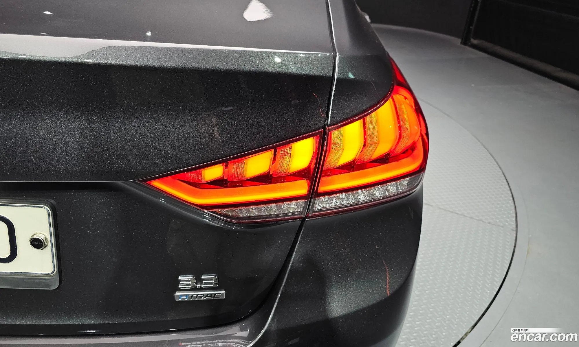Genesis G80 2017 — 24