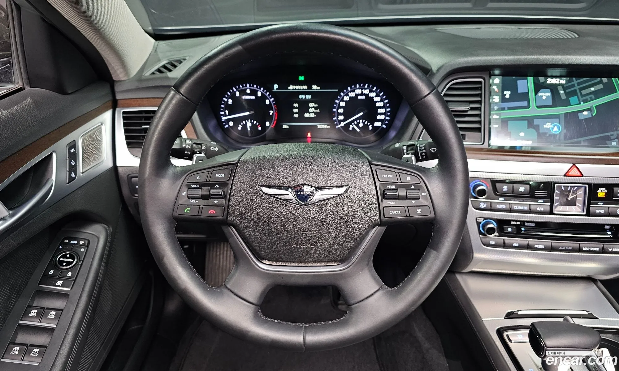 Genesis G80 2017 — 37