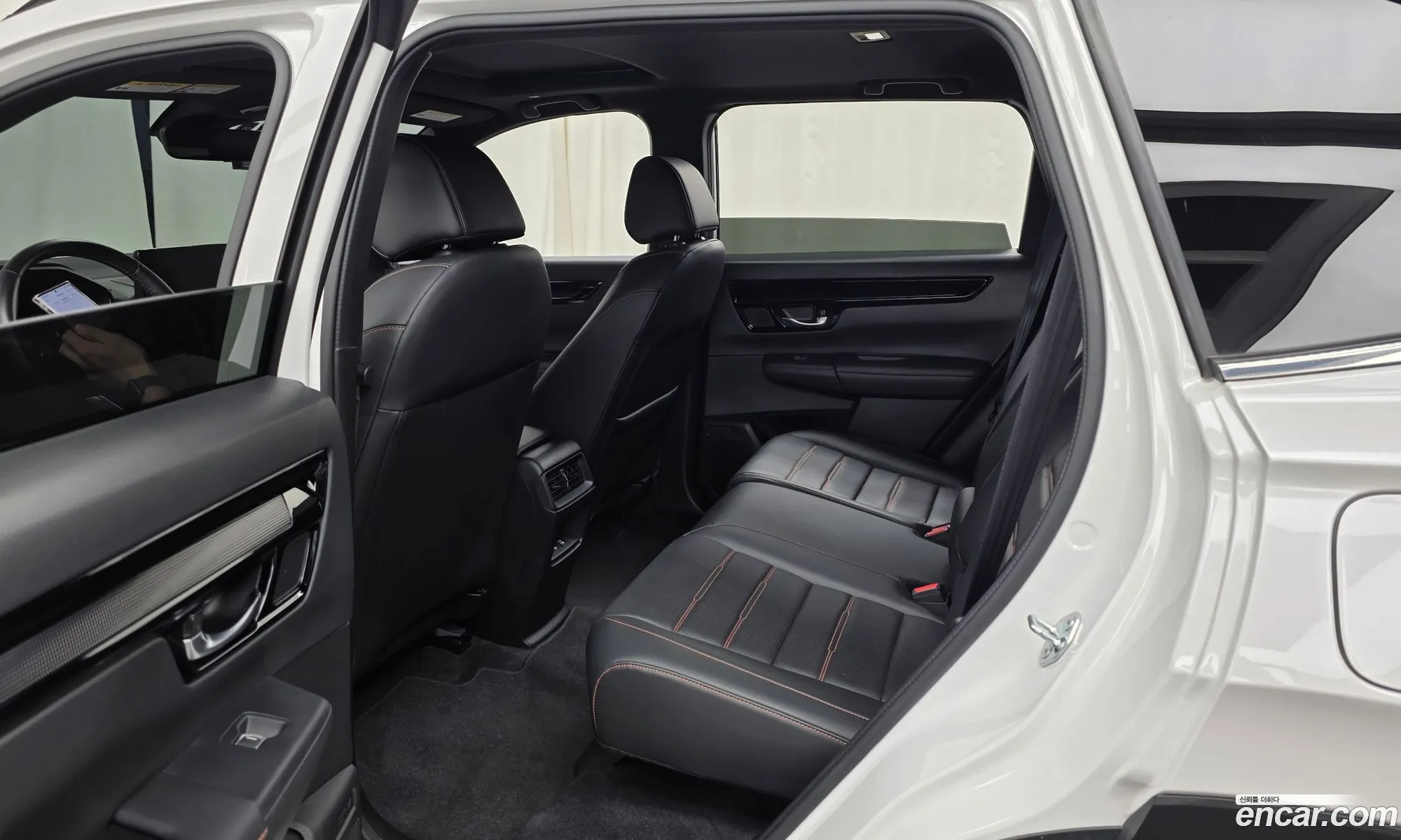 Honda CR-V 6th Gen 2023 — 3