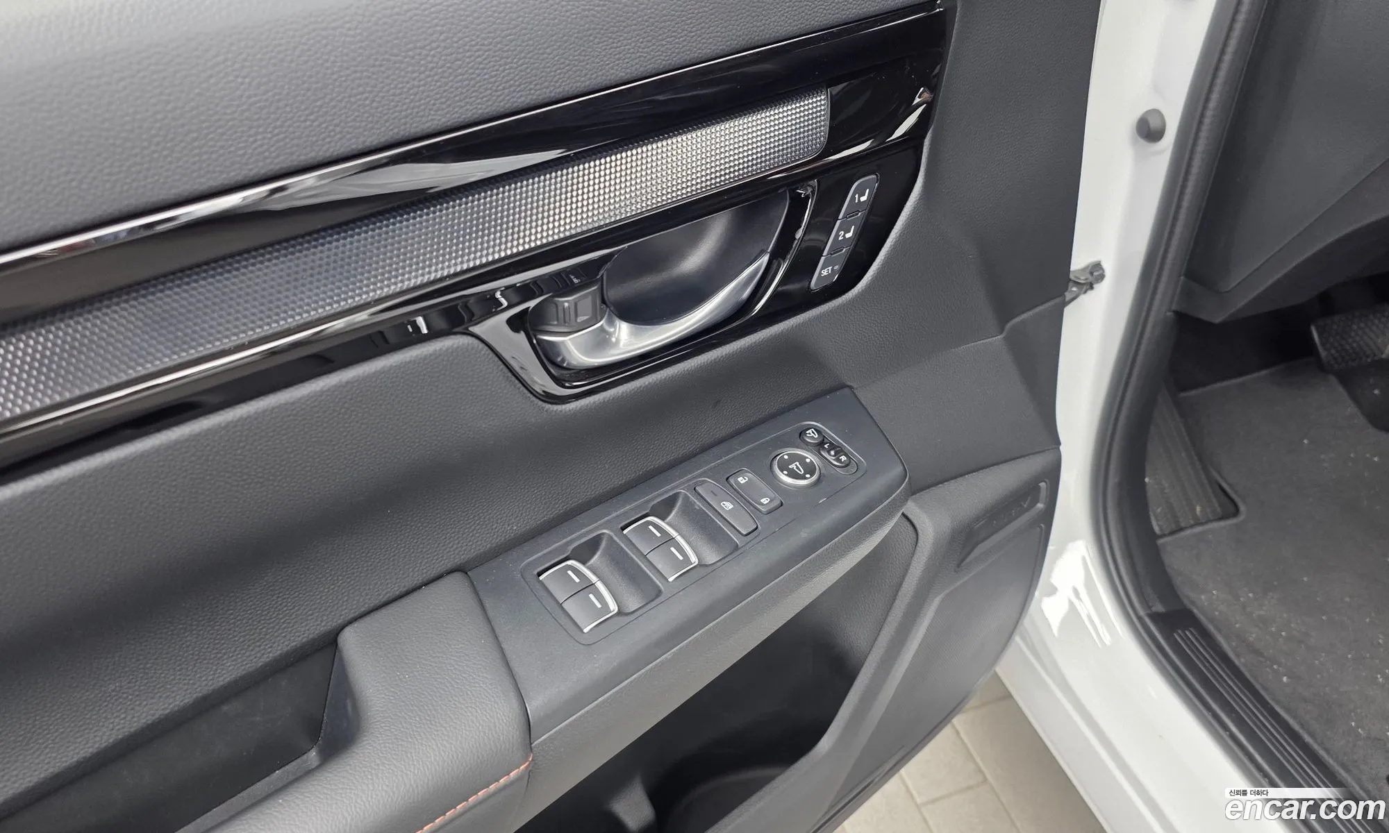 Honda CR-V 6th Gen 2023 — 23