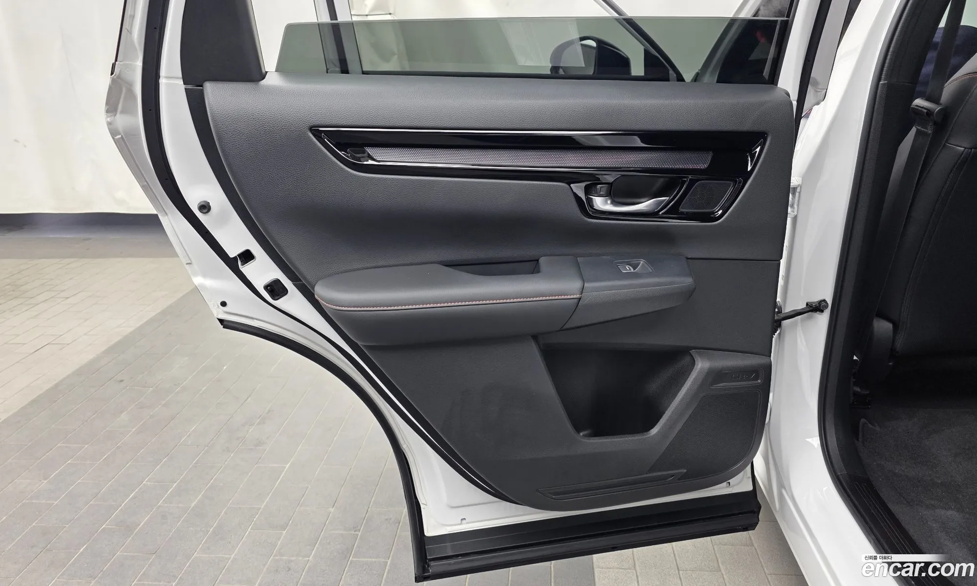 Honda CR-V 6th Gen 2023 — 25