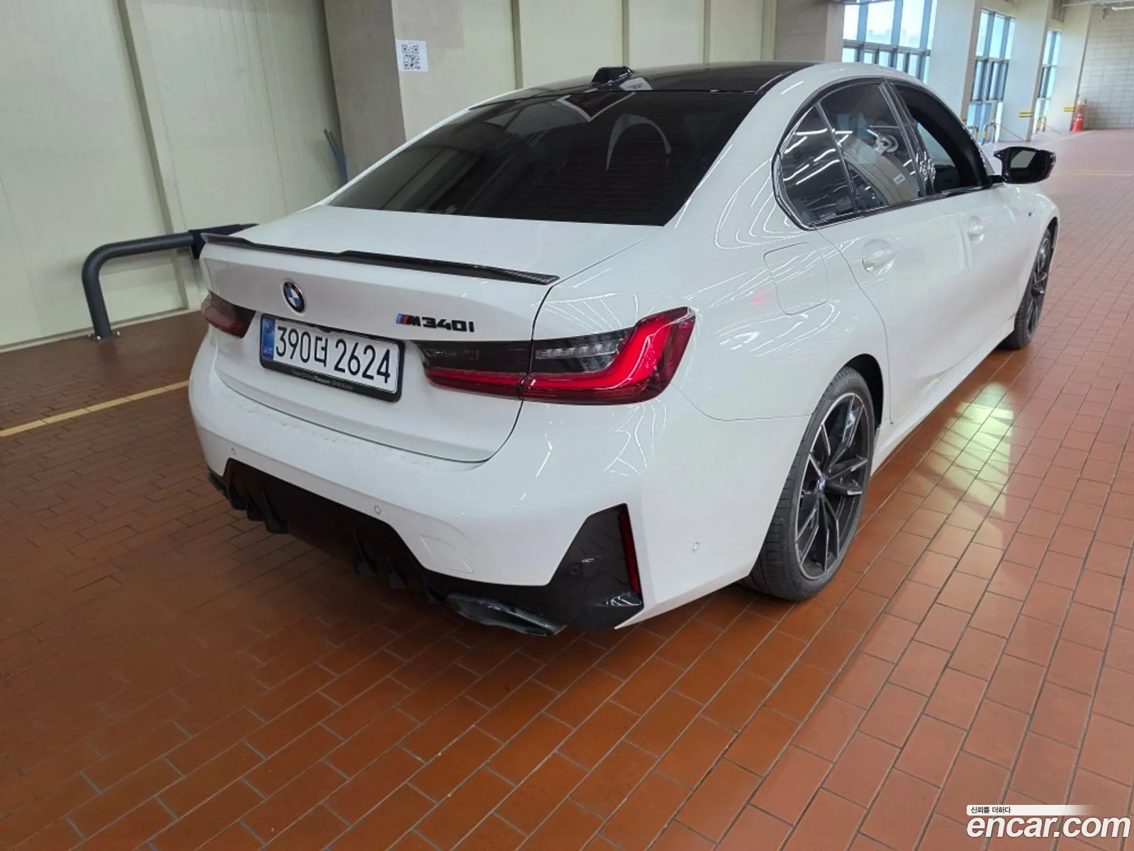 BMW 3 Series 2025 — 5