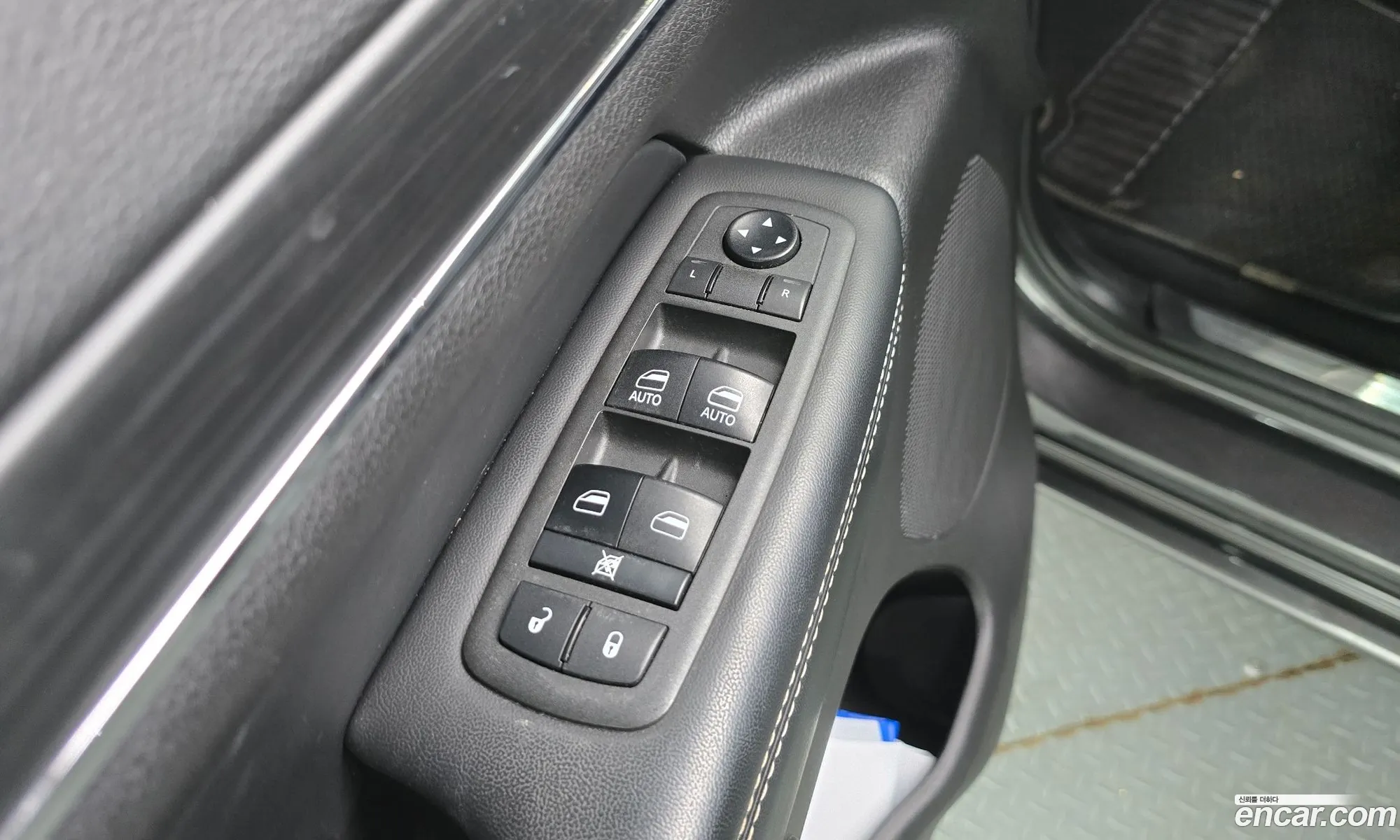 Jeep Grand Cherokee 2021 — 4
