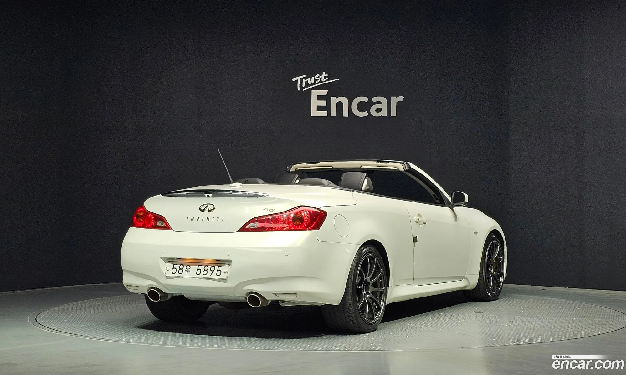 Infiniti G37