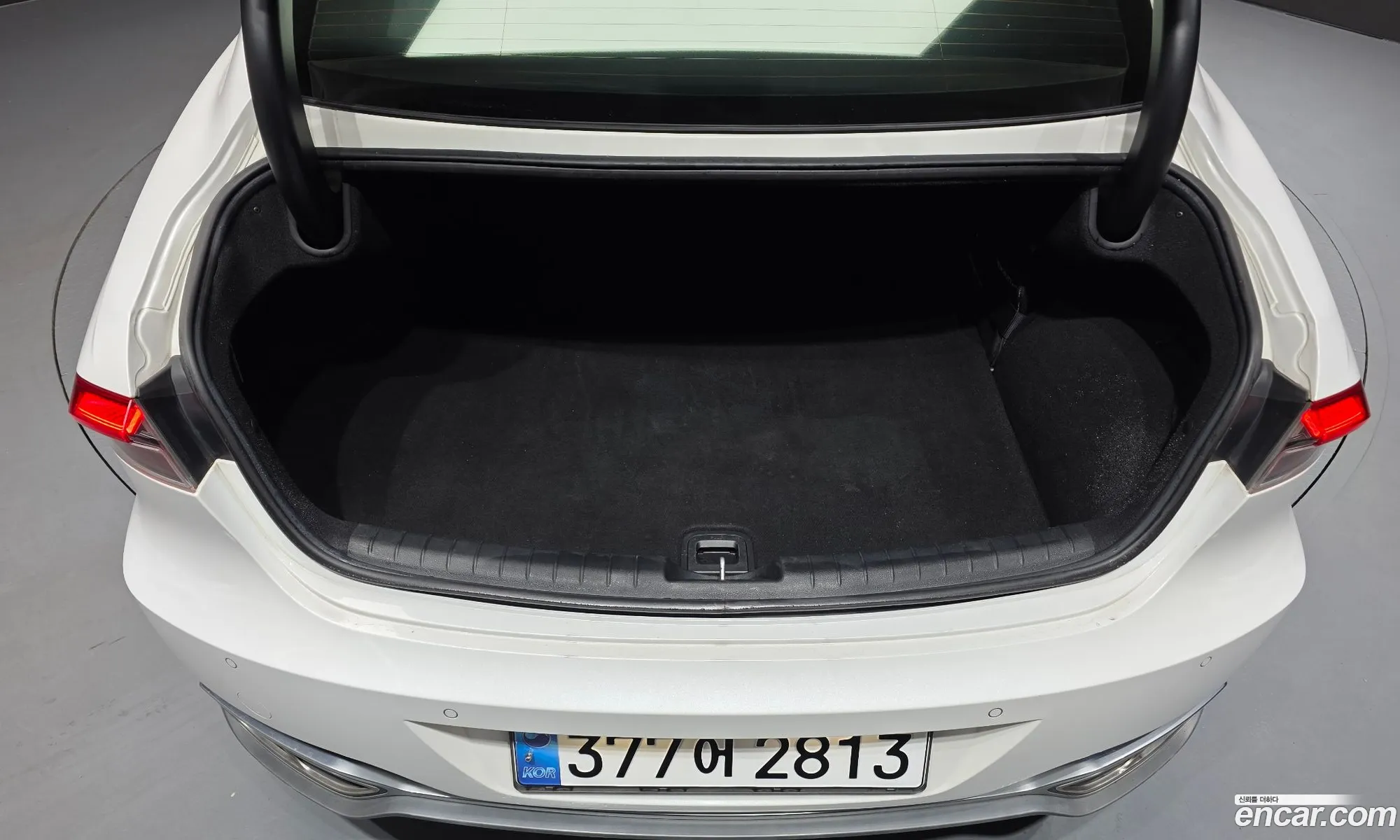 Hyundai Grandeur IG Hybrid 2020 — 25