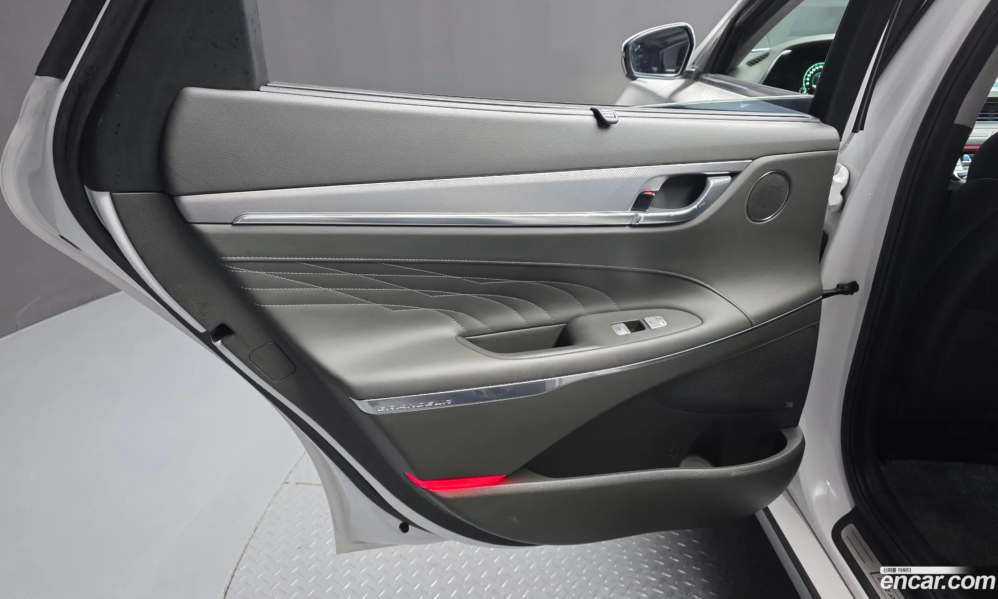 Hyundai Grandeur IG Hybrid 2020 — 2