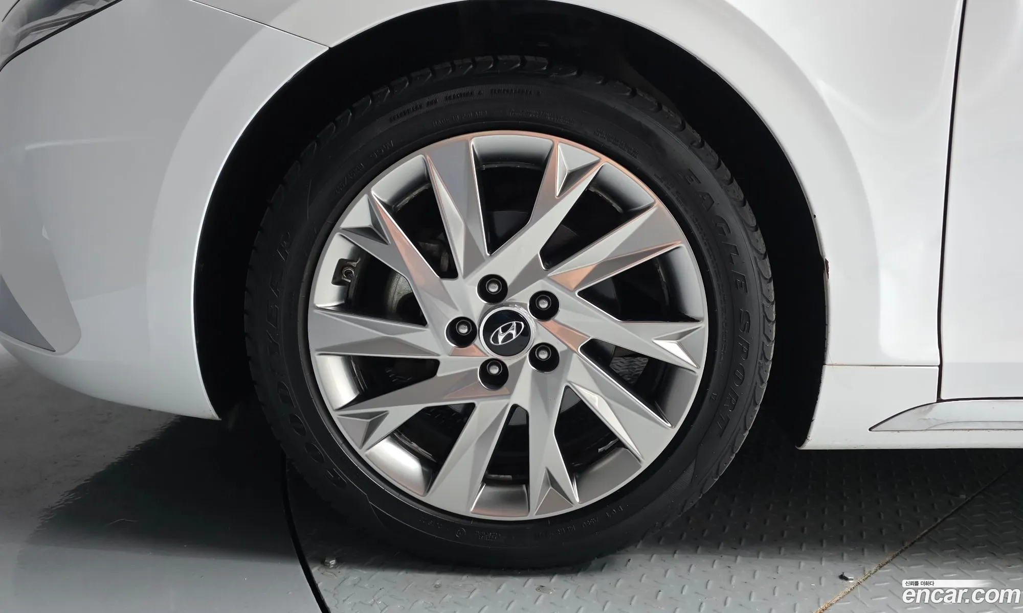 Hyundai Grandeur IG Hybrid 2020 — 34