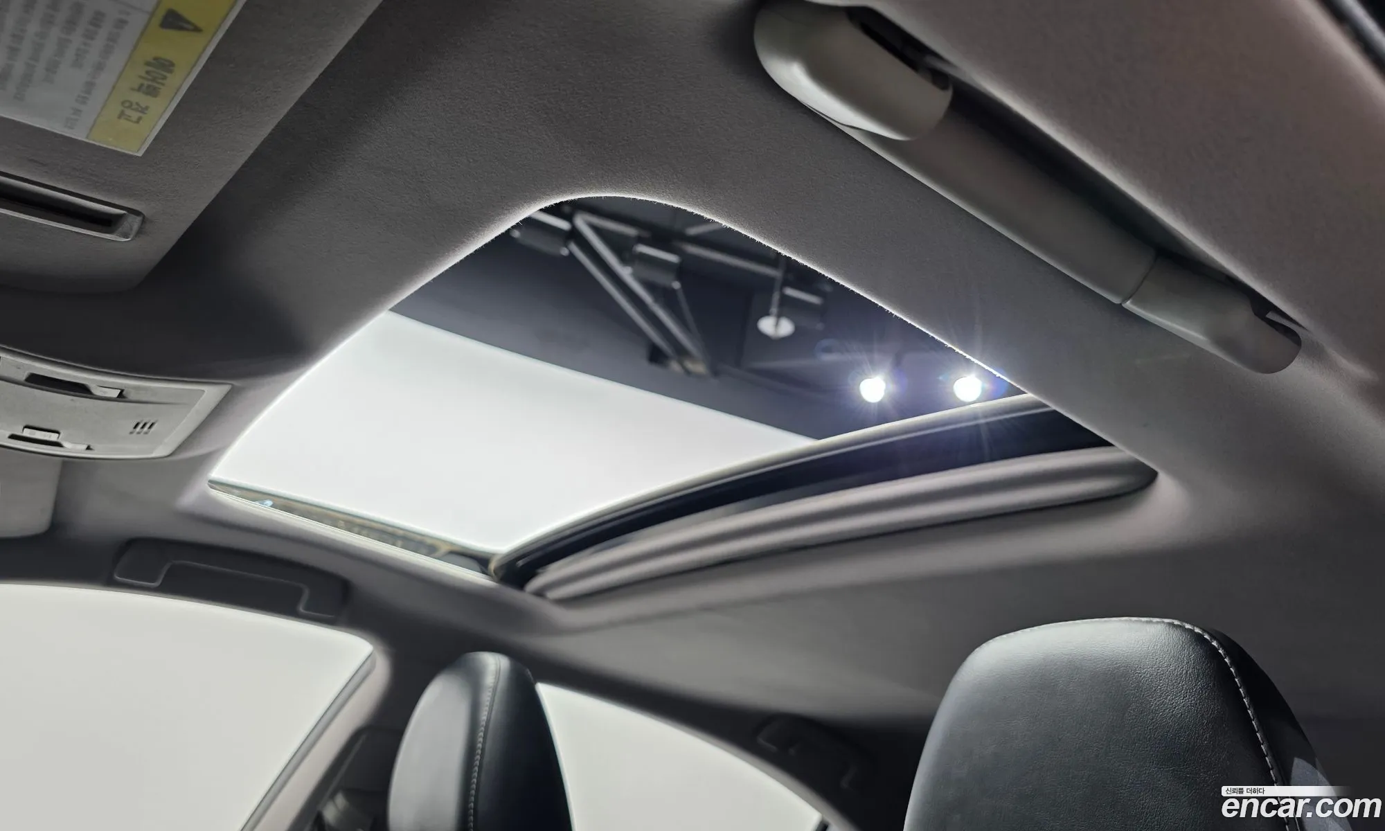Lexus ES300h 2018 JTHBW1GGXJ2168698 — 8