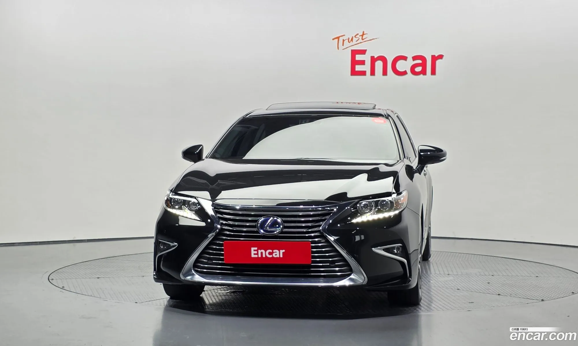 Lexus ES300h 2018 JTHBW1GGXJ2168698 — 19