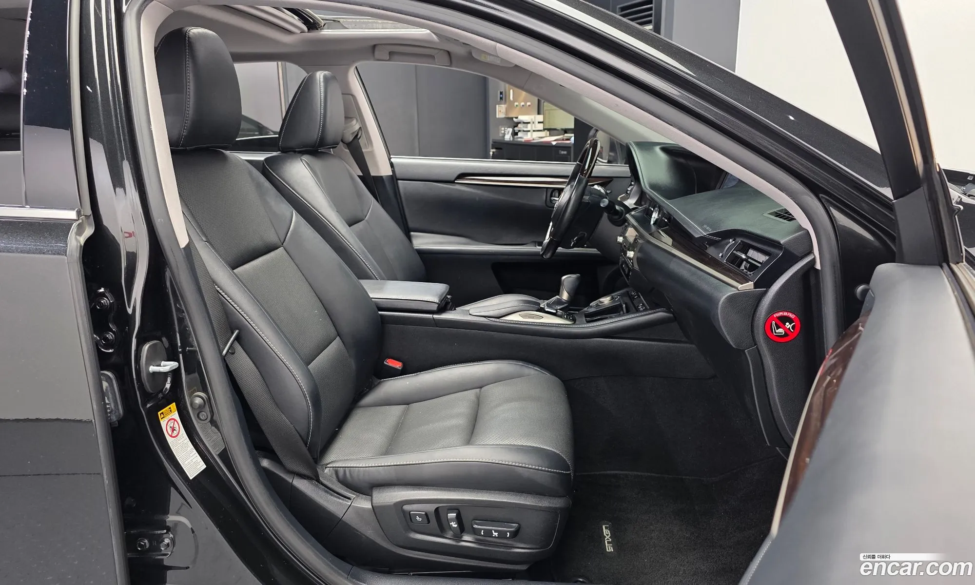 Lexus ES300h 2018 JTHBW1GGXJ2168698 — 13