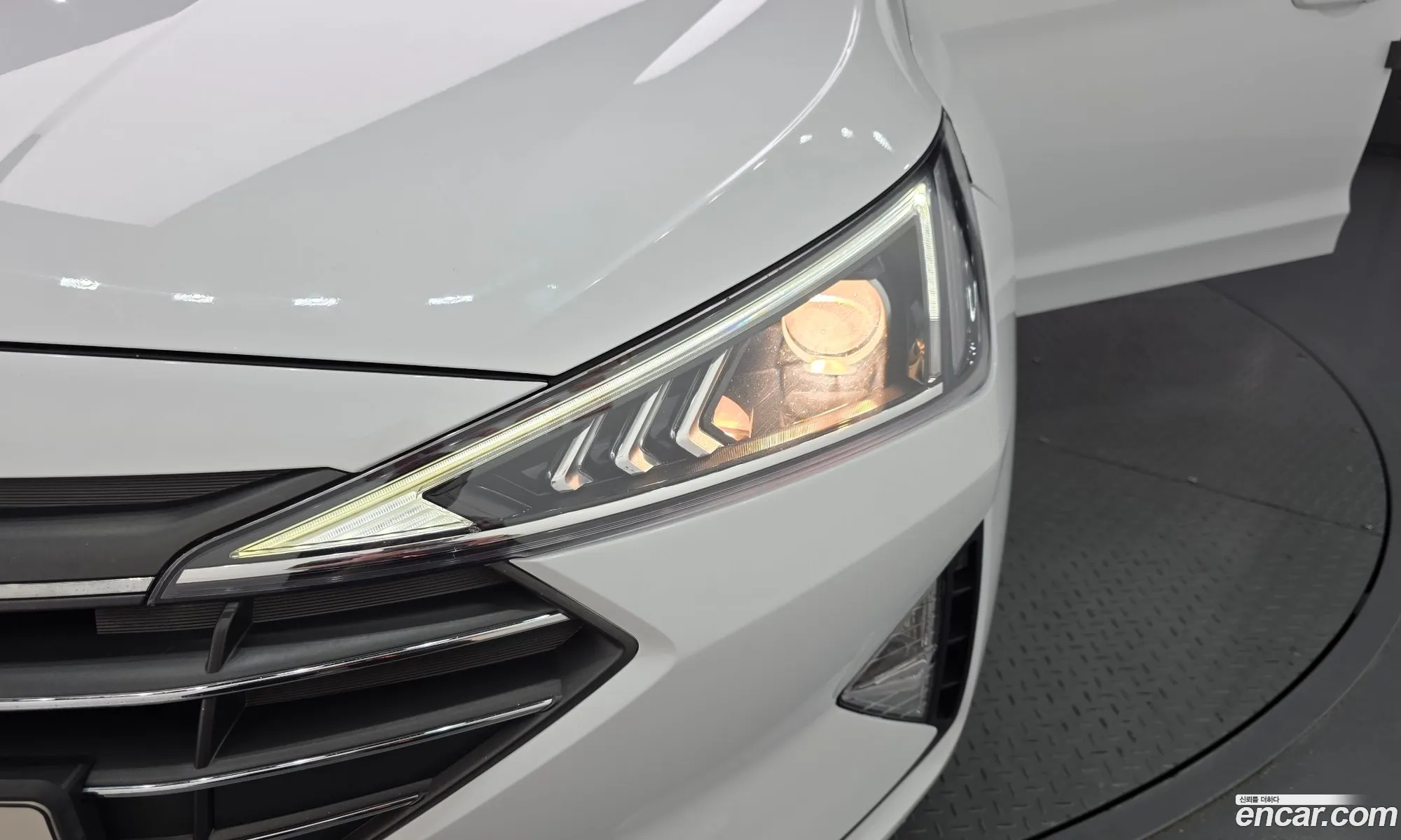 Hyundai Elantra AD 2019 — 14