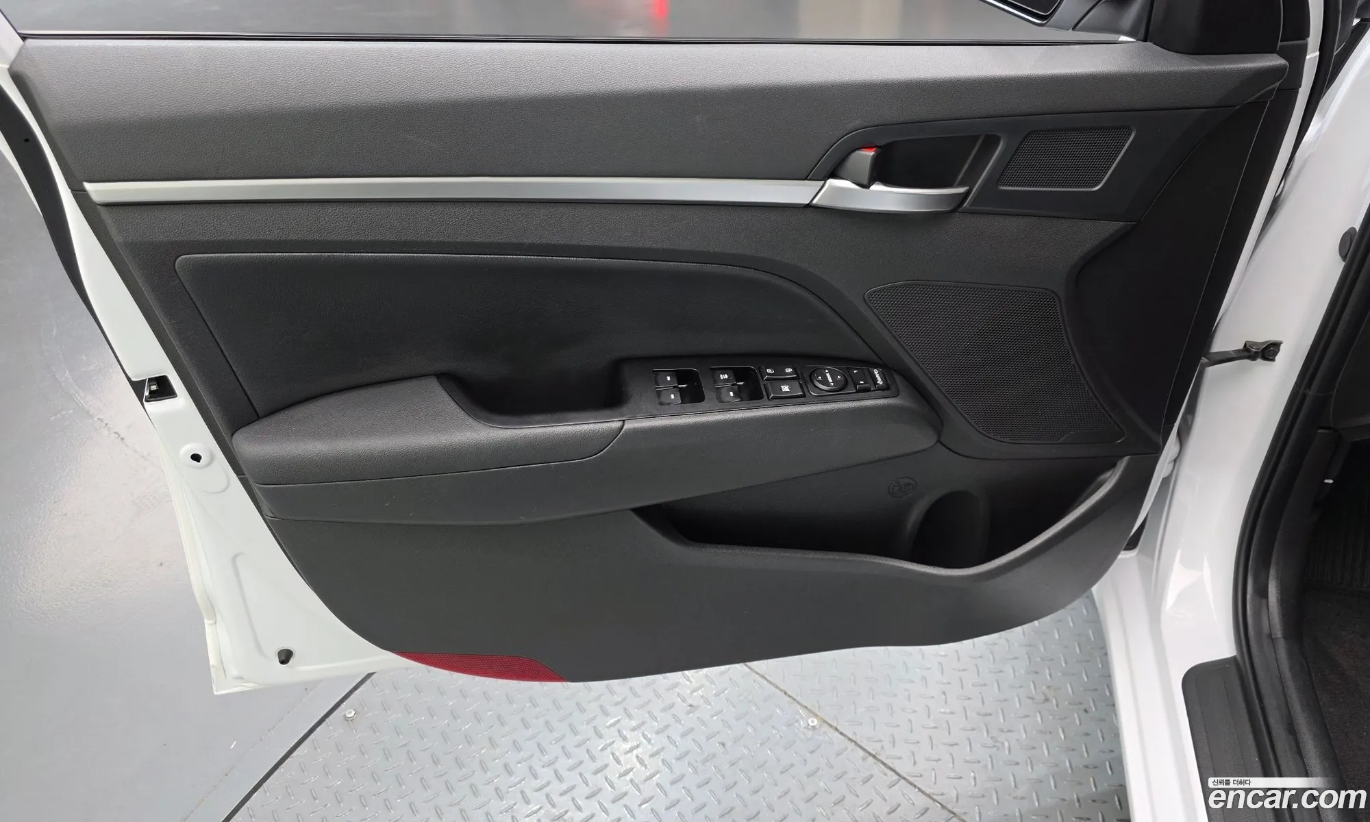 Hyundai Elantra AD 2019 — 2