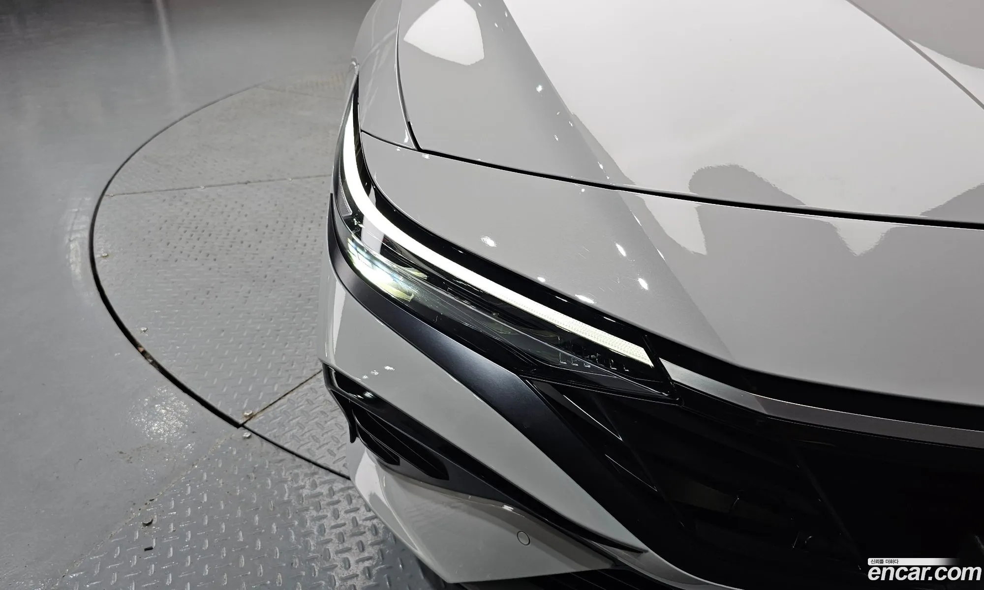 Hyundai Elantra 2025 — 28