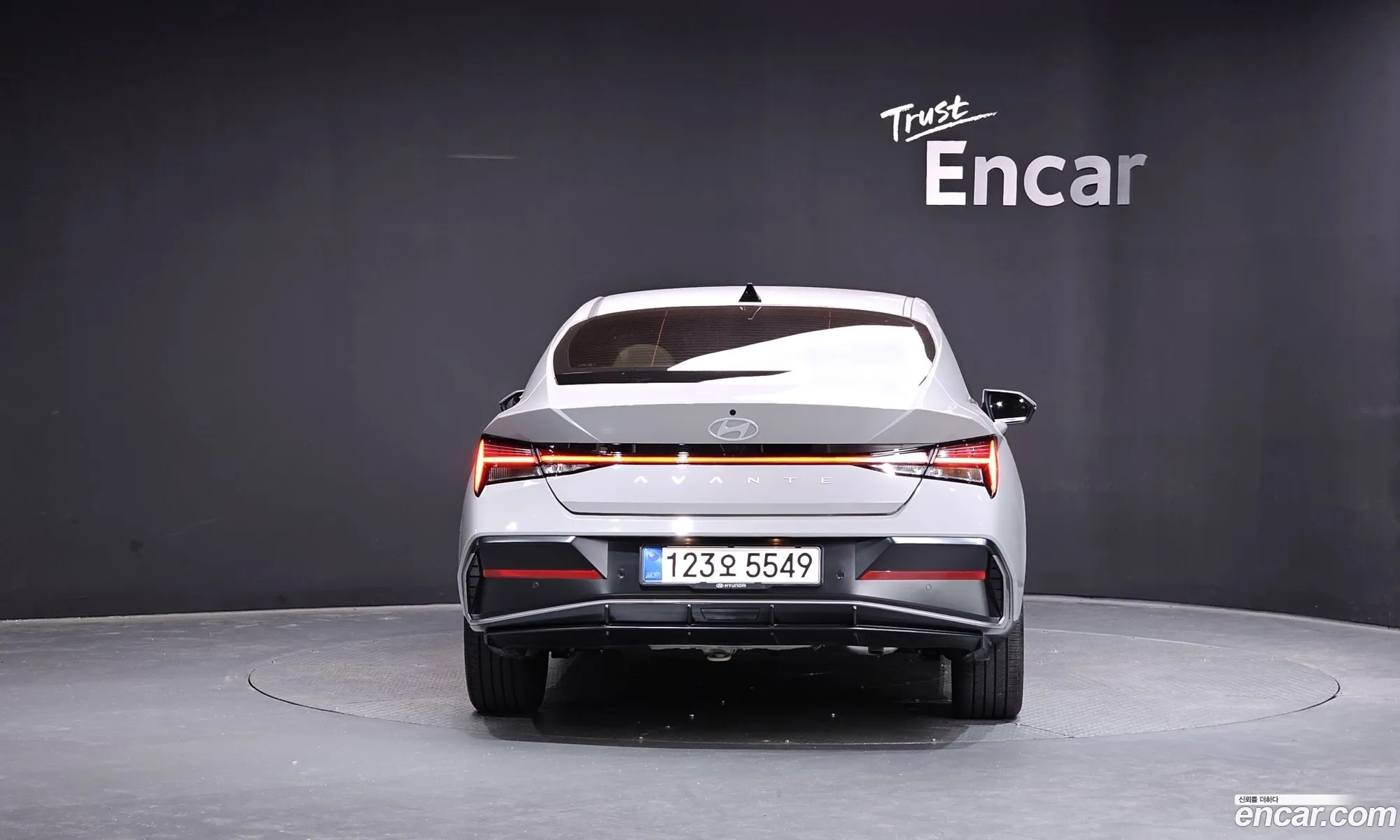 Hyundai Elantra 2025 — 25
