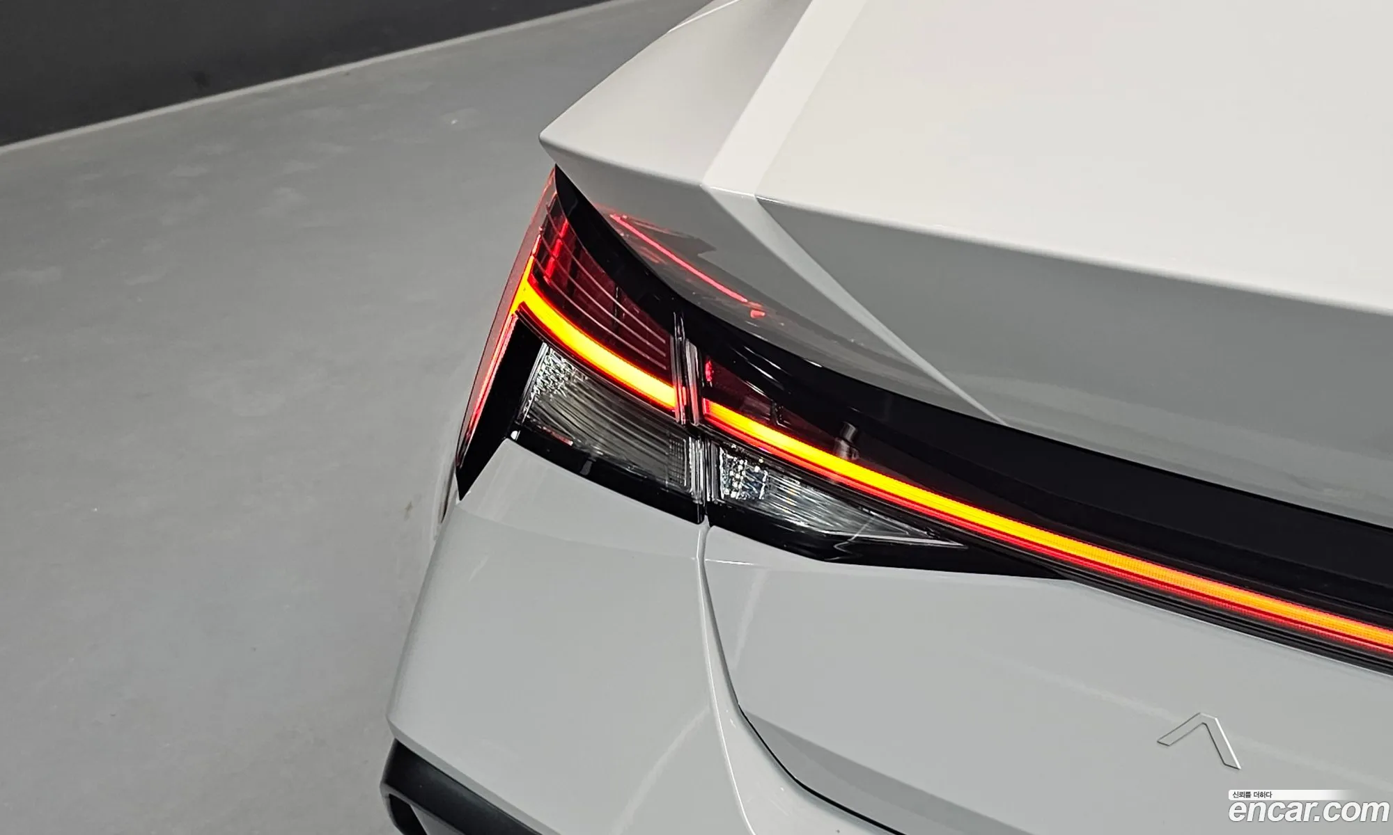 Hyundai Elantra 2025 — 30
