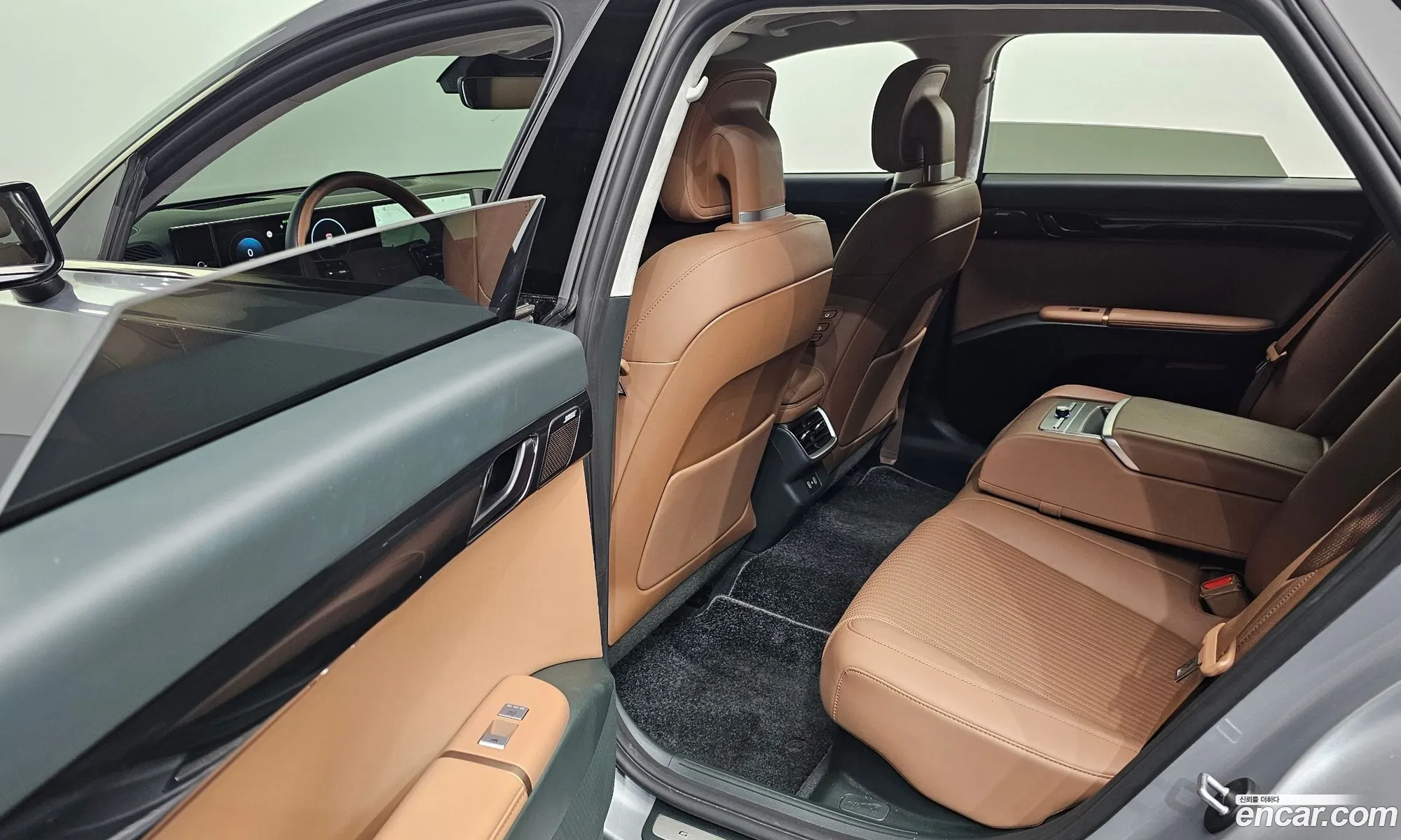 Hyundai Grandeur Hybrid 2023 — 14