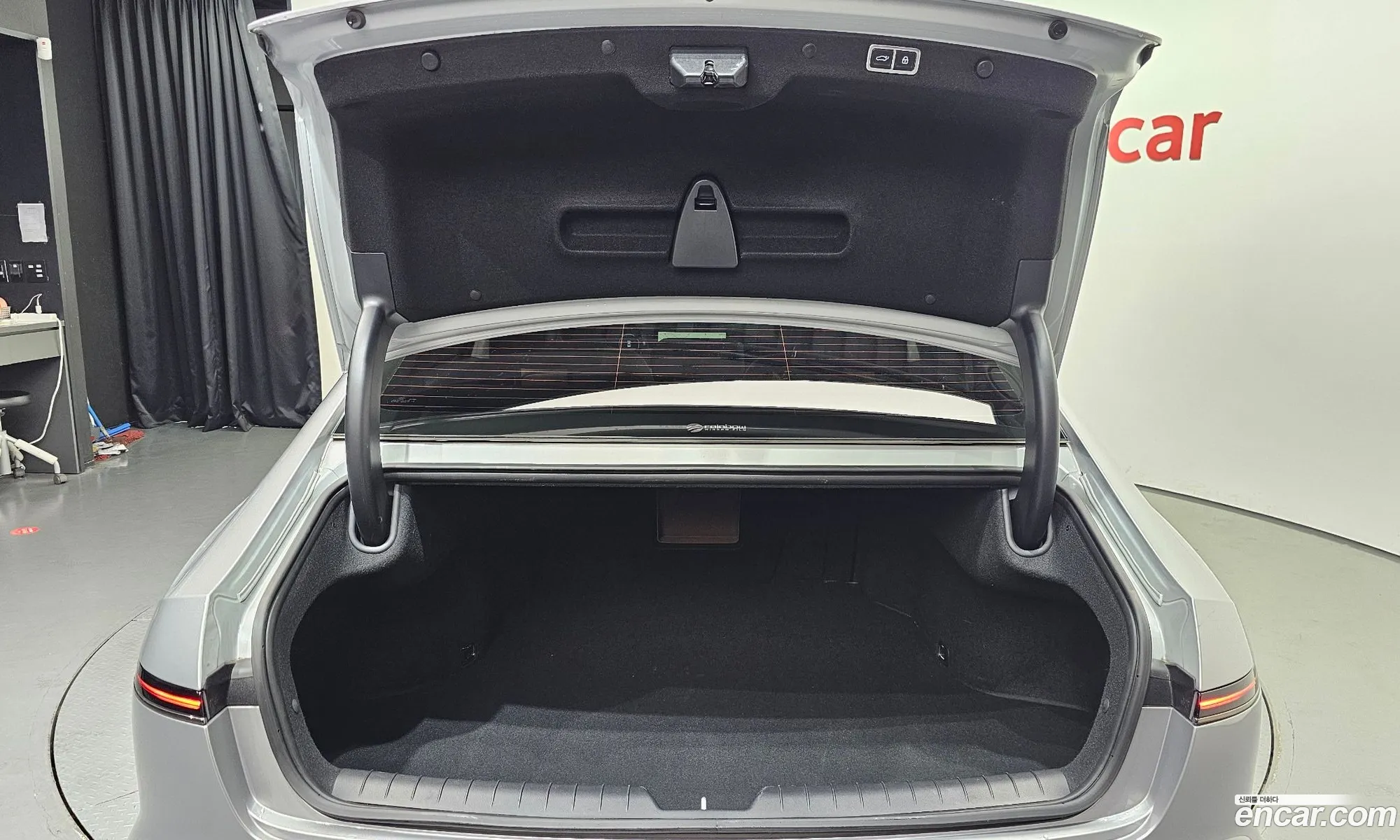 Hyundai Grandeur Hybrid 2023 — 4