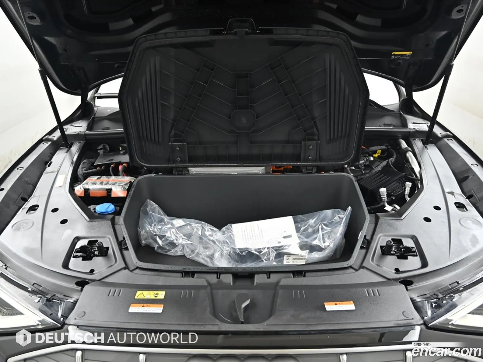Audi e-tron 2021 — 14