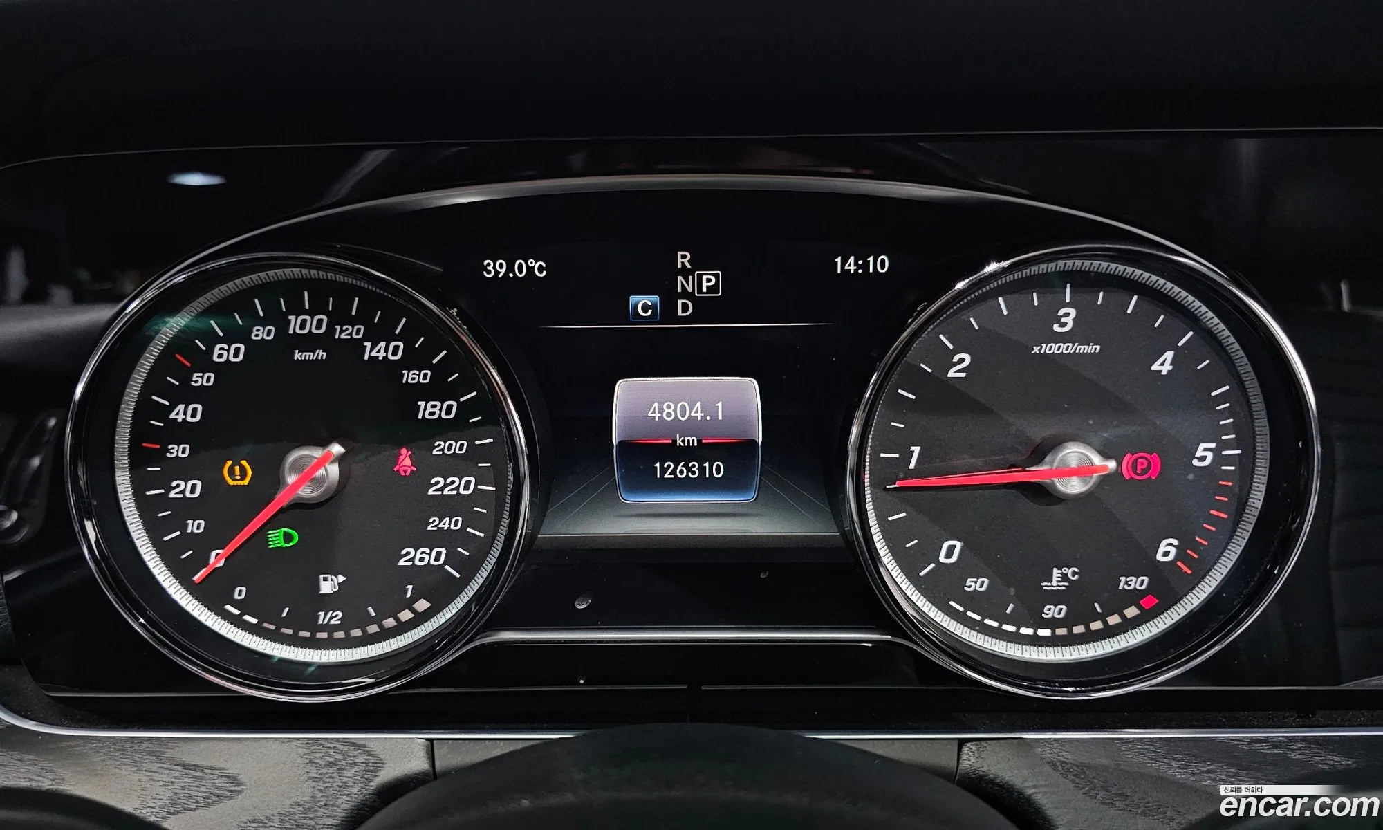 Mercedes-Benz E-Class W213 2017 WDDZF0FB9JA349514 — 14