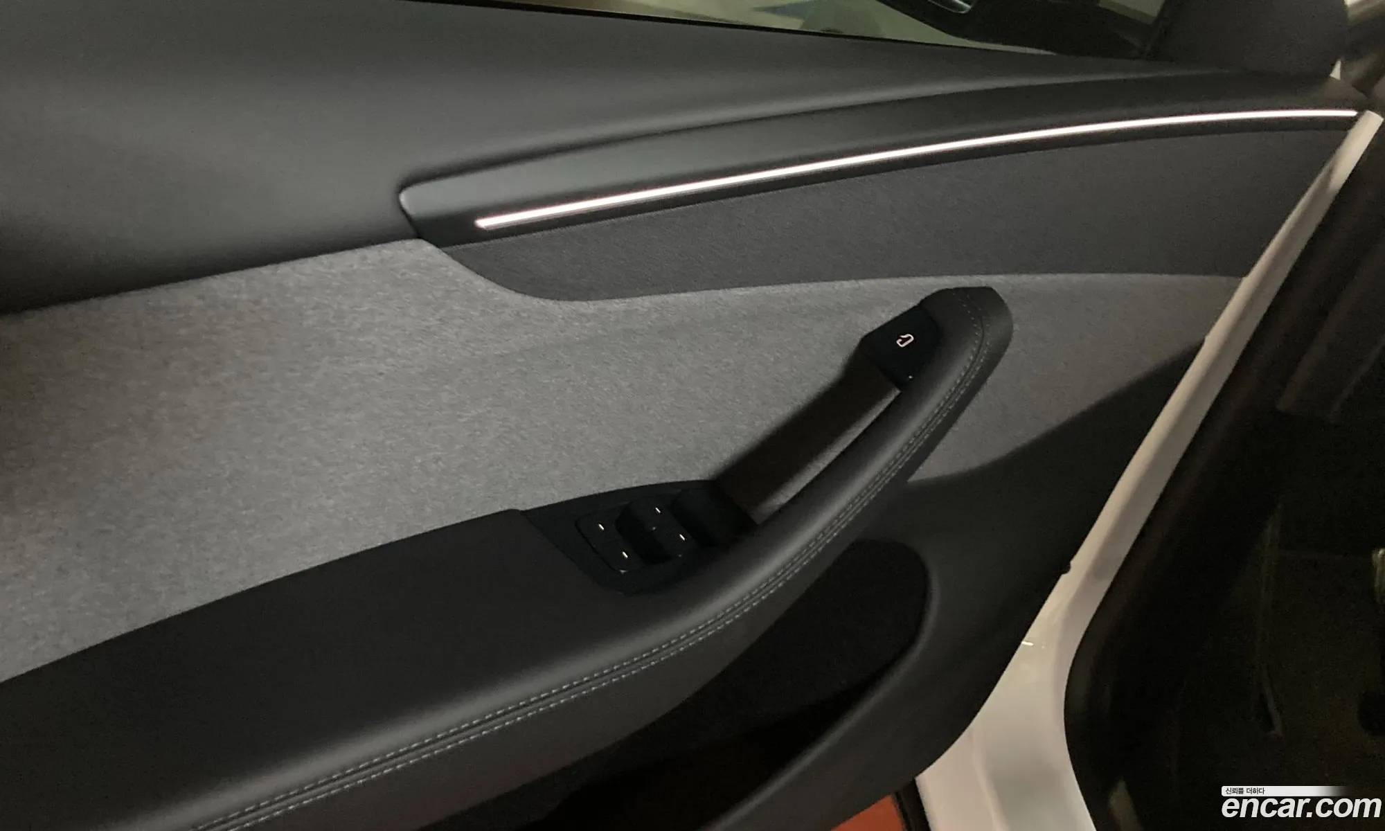 Tesla Model Y 2026 — 7