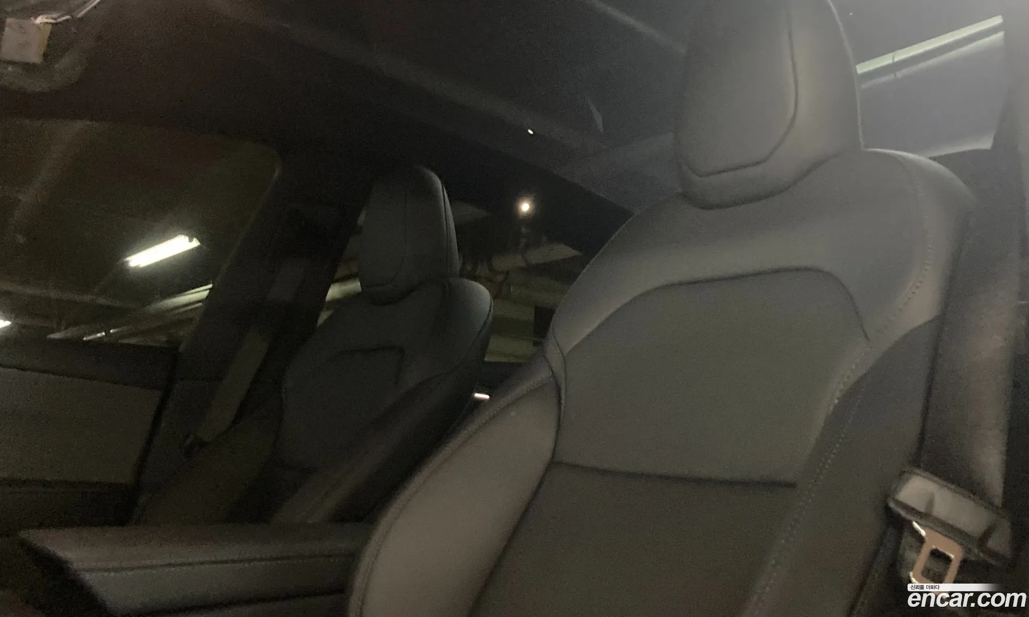 Tesla Model Y 2026 — 3