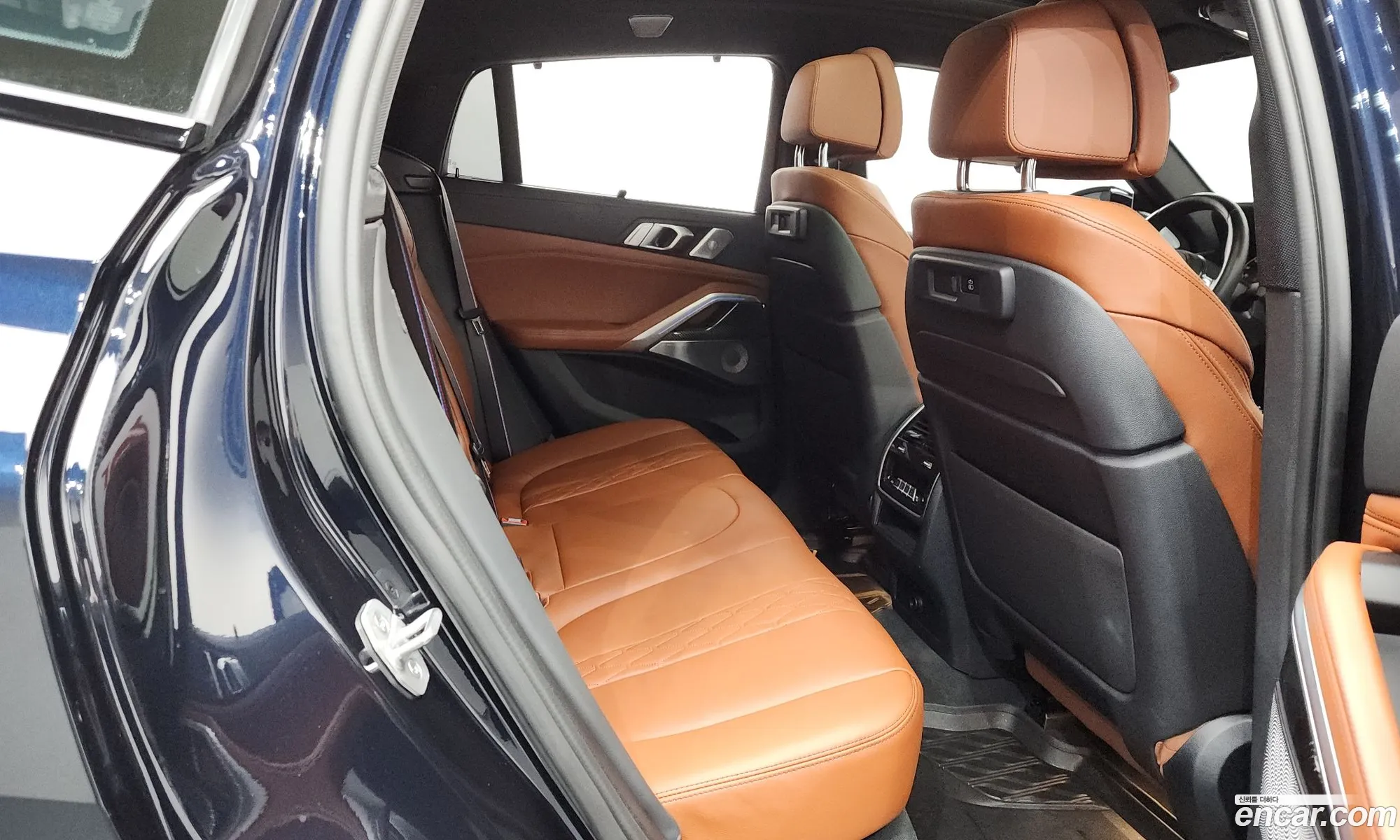 BMW X6 2023 WBACY810111111111 — 17