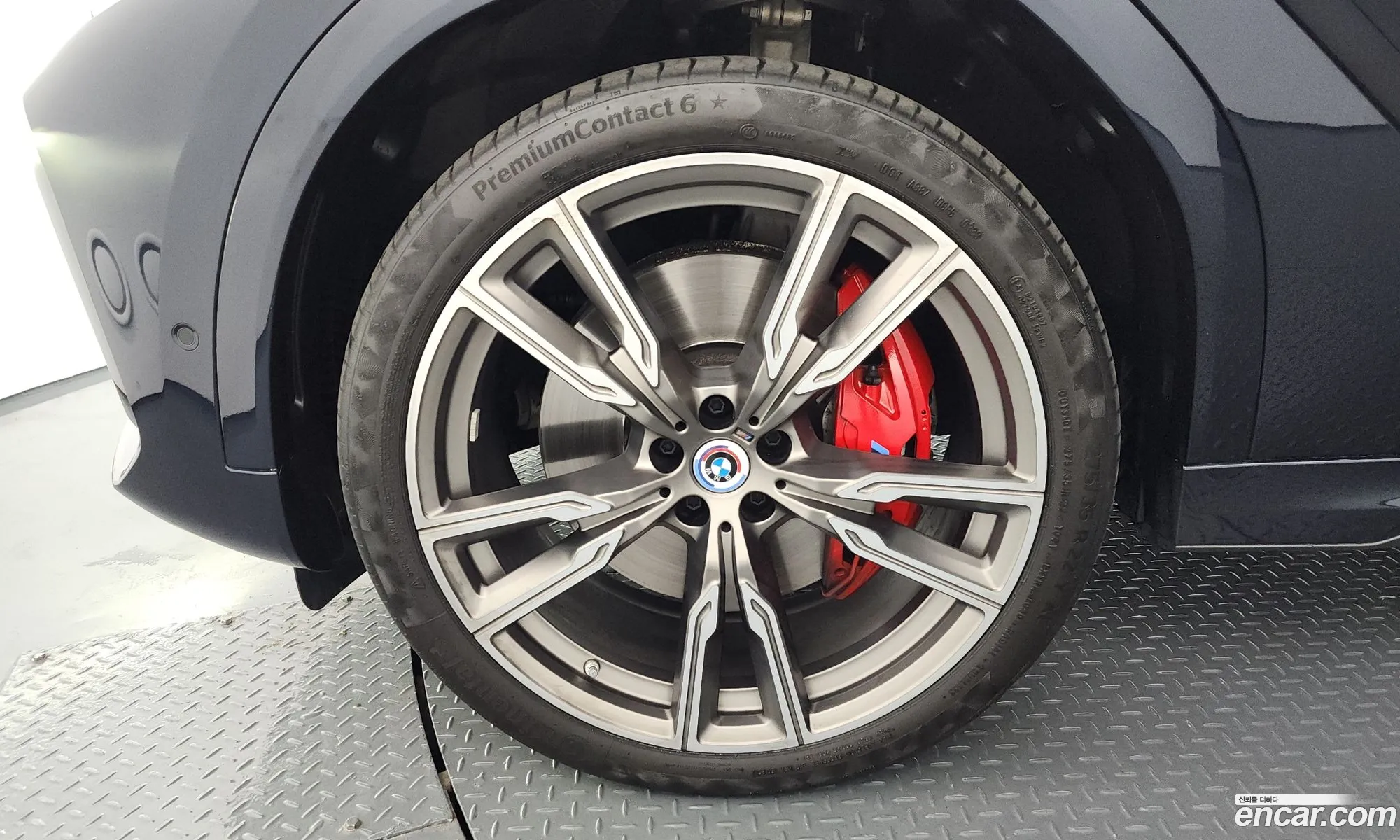 BMW X6 2023 WBACY810111111111 — 14