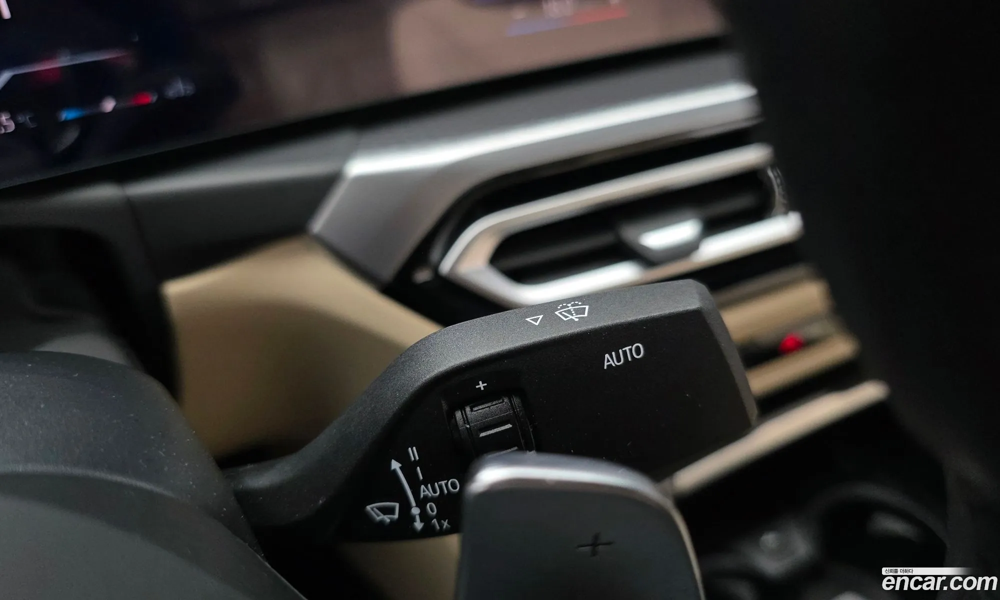BMW 3 Series 2023 — 11