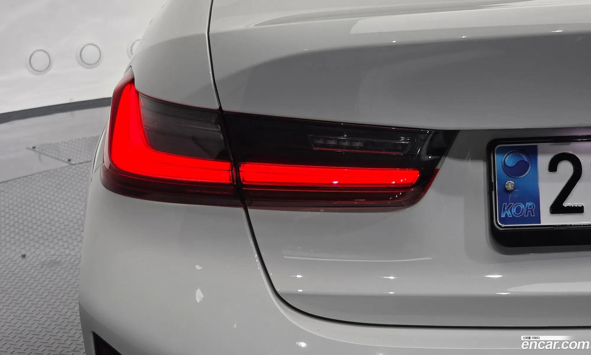 BMW 3 Series 2023 — 12