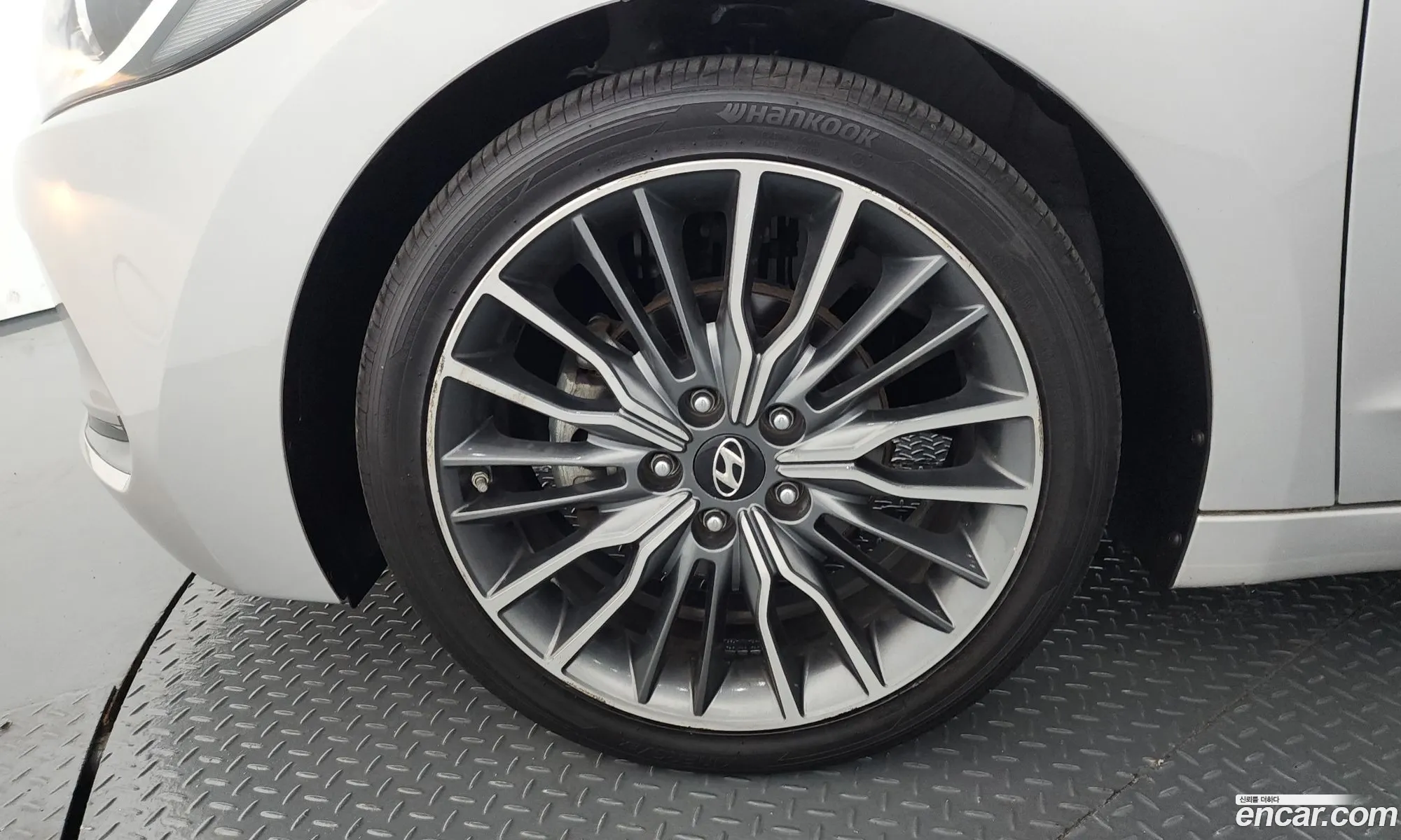 Hyundai Elantra AD 2016 — 10