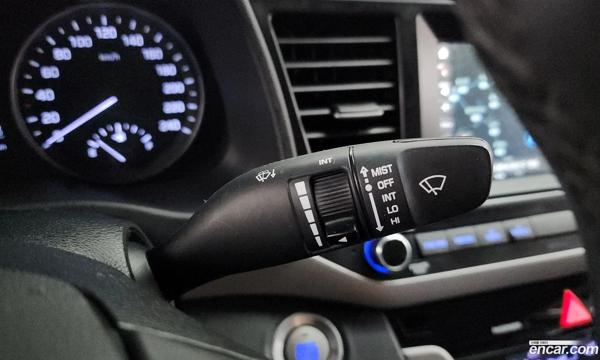 Hyundai Elantra AD 2016 — 20