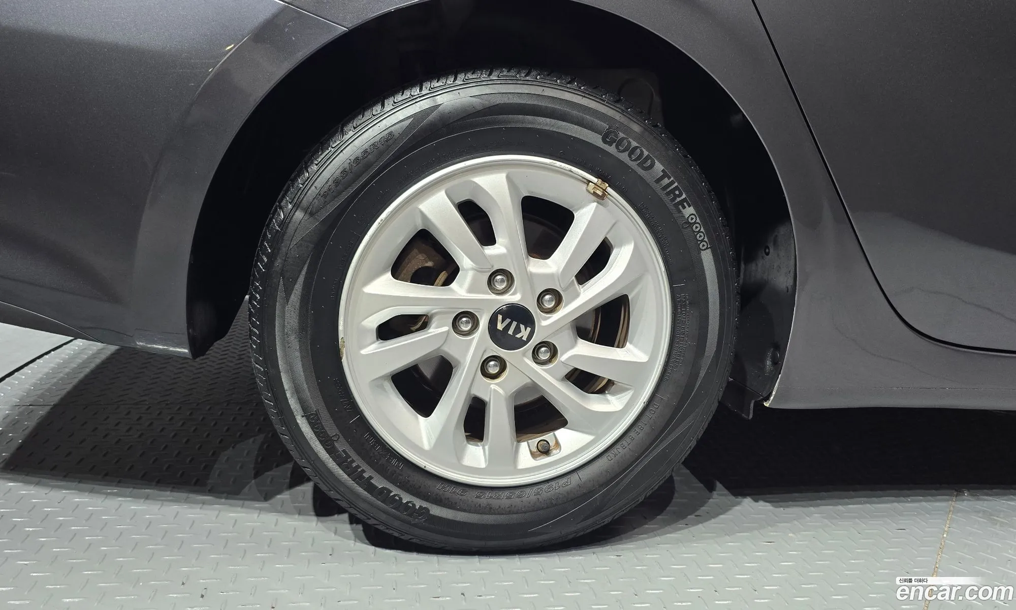 Kia K3 2019 — 19