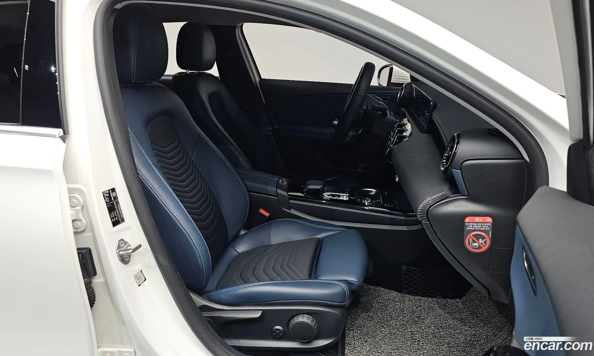 Mercedes-Benz A-Class W177 2019 — 17