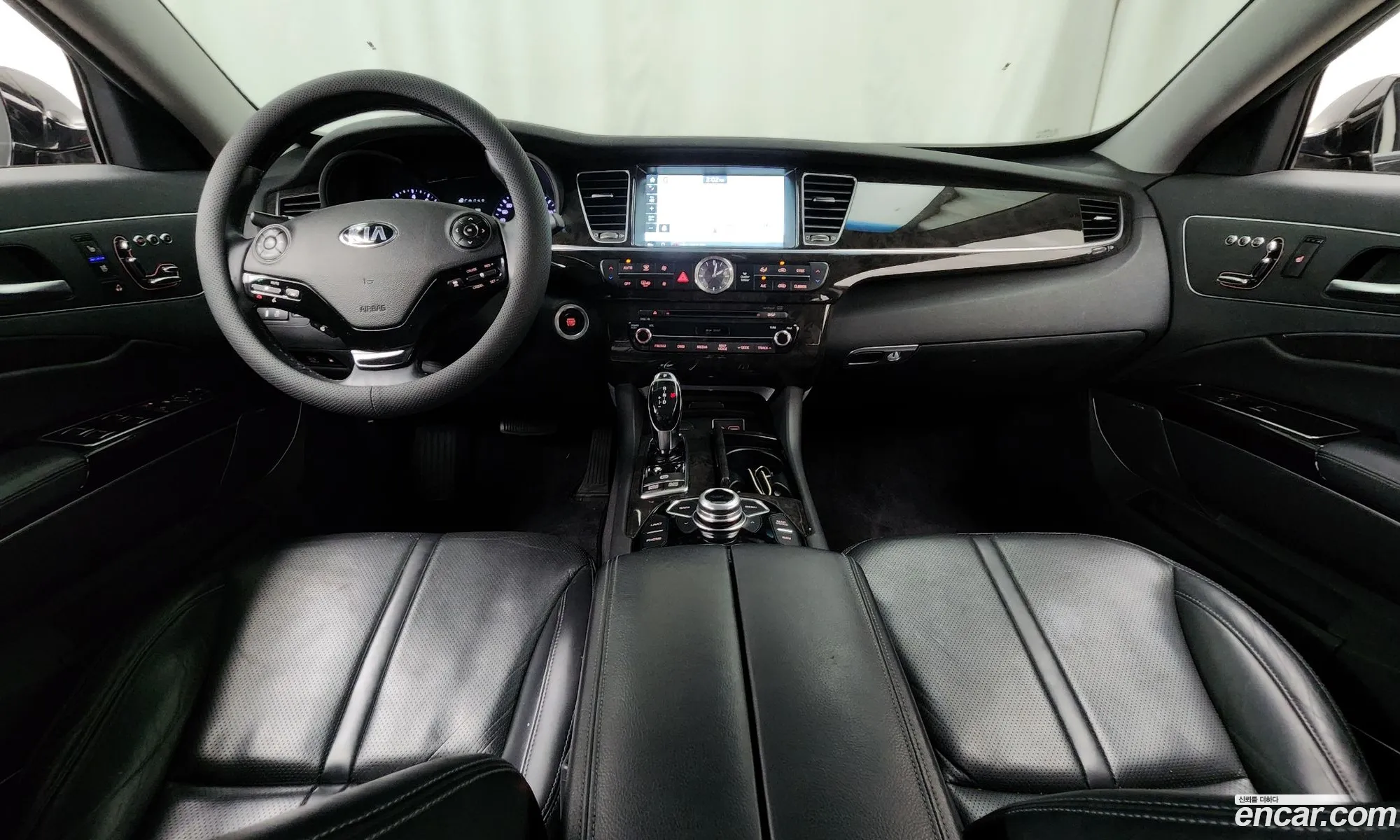Kia K9 2016 — 17
