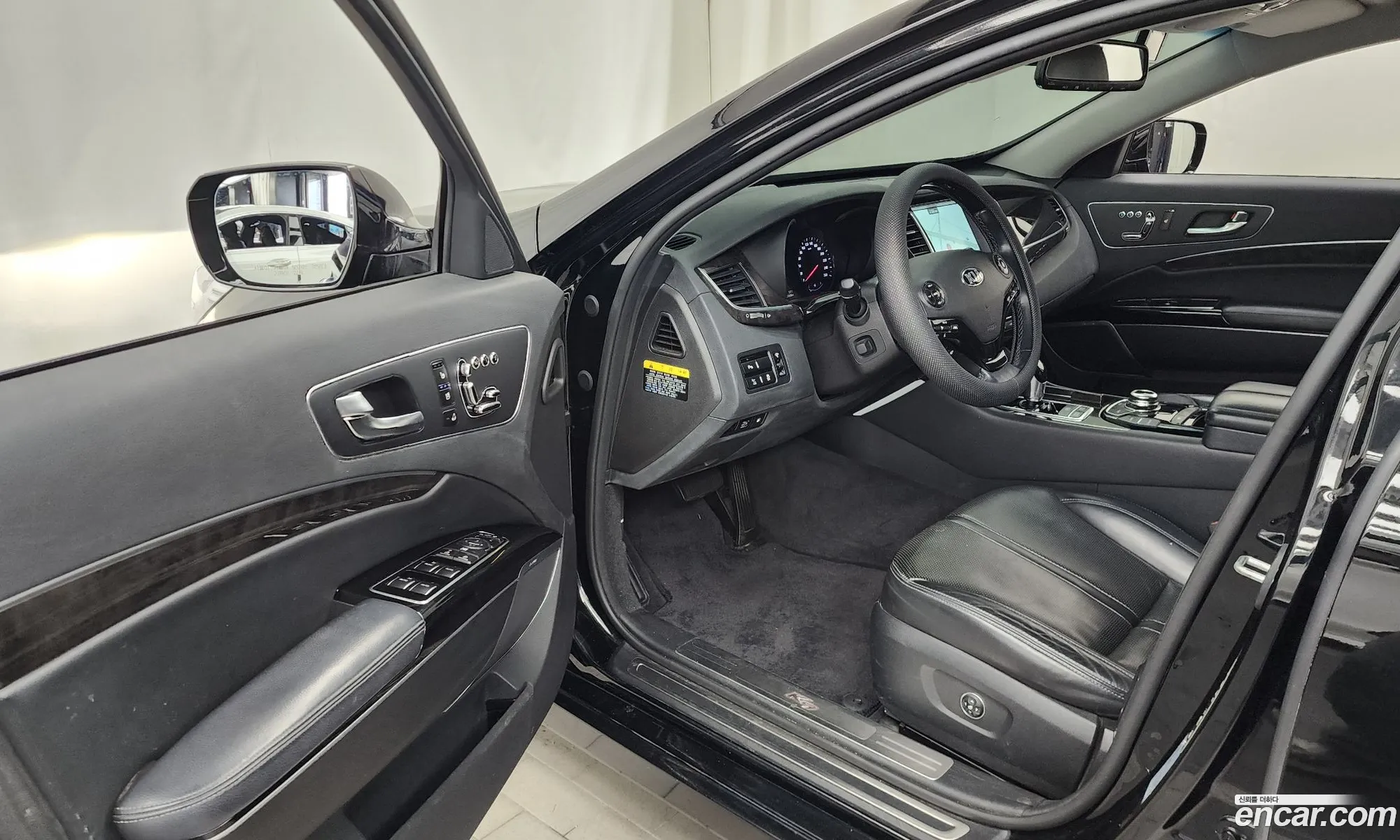 Kia K9 2016 — 7
