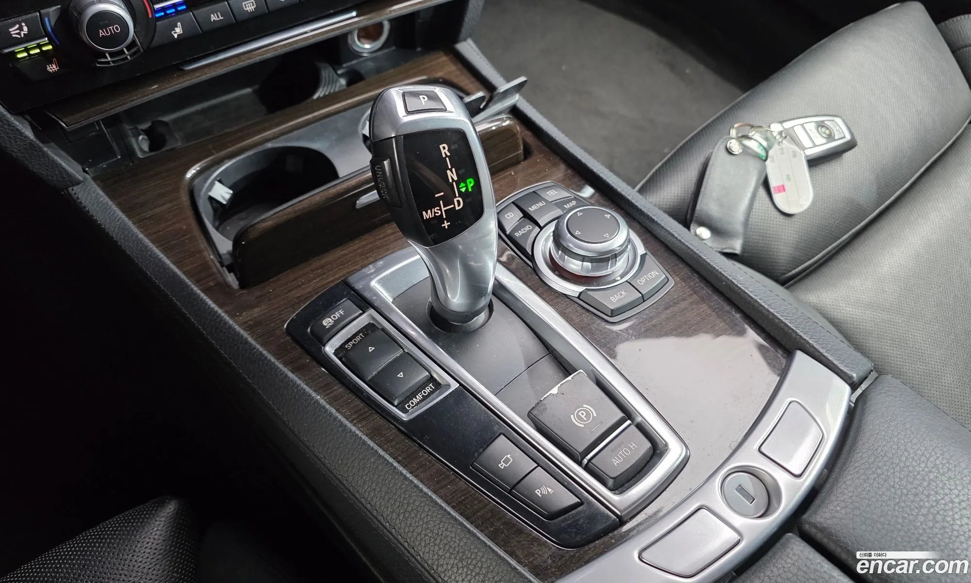 BMW 7 Series 2010 WBAKB4107AC426841 — 10