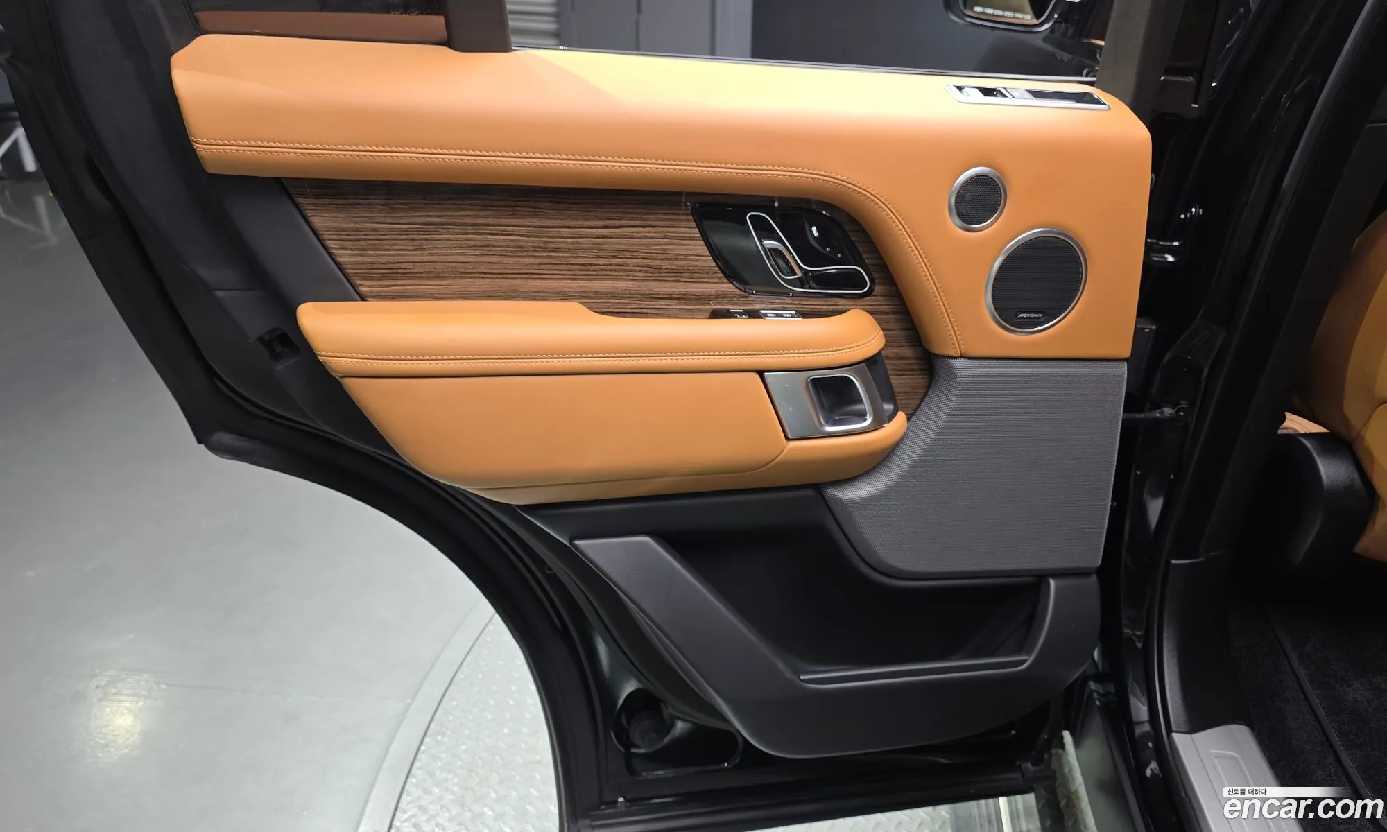 Land Rover Range Rover 2021 SALGA2BW4MA437761 — 20