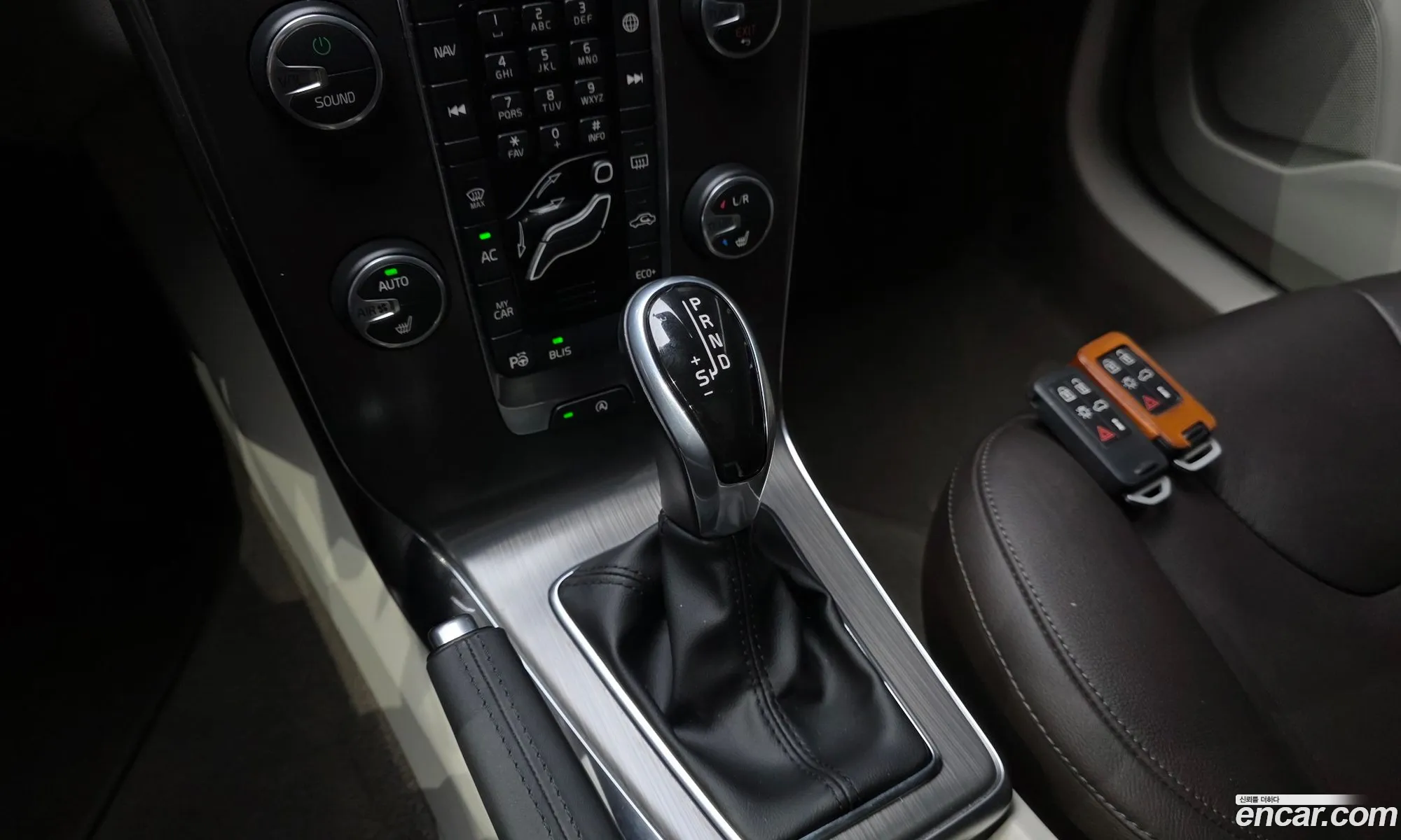 Volvo V40 2016 YV1MV40LDG2316077 — 20