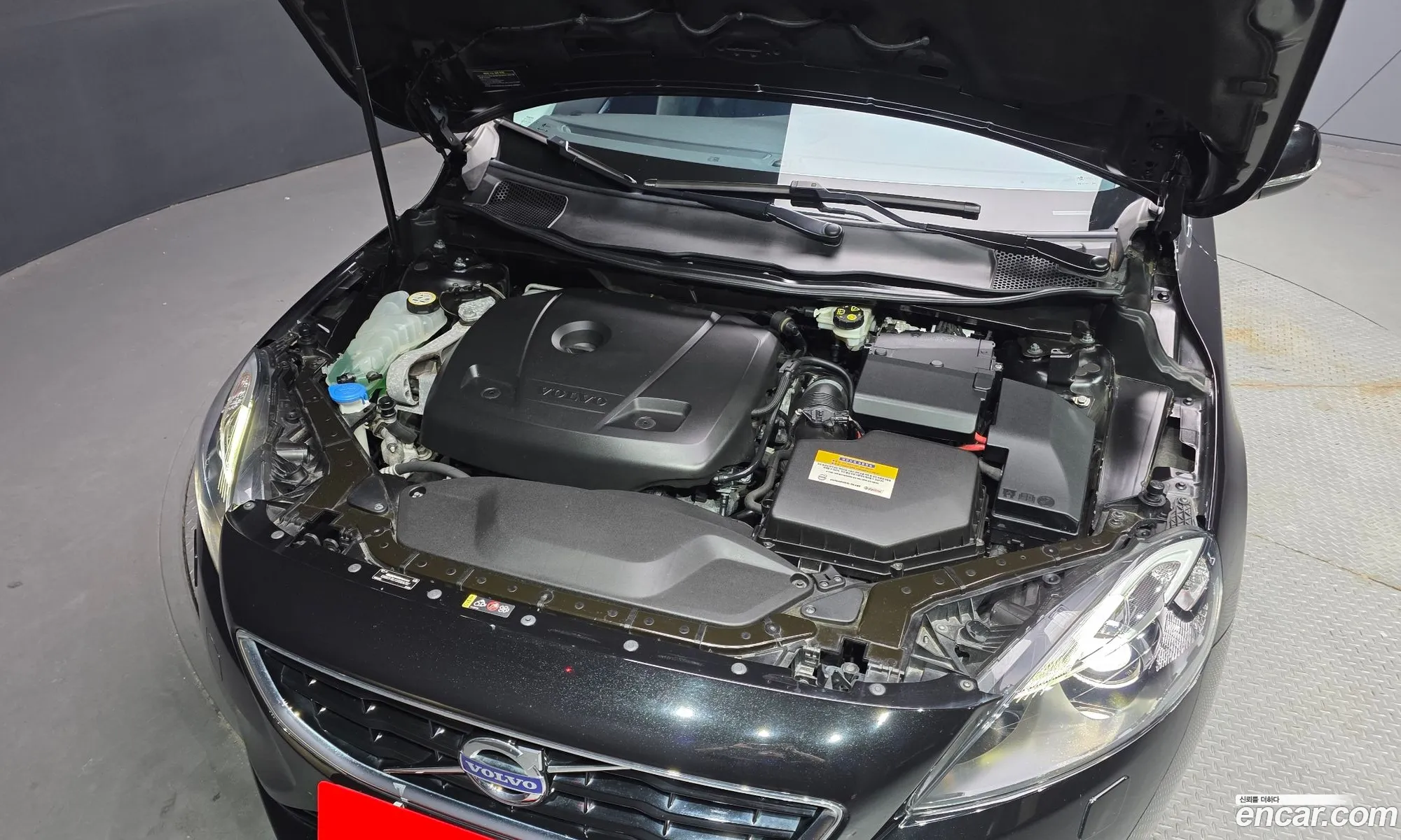 Volvo V40 2016 YV1MV40LDG2316077 — 8
