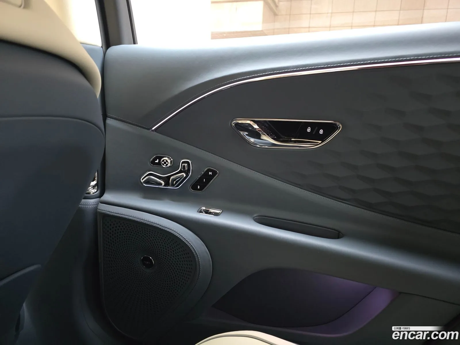 Bentley Flying Spur 2025 — 6