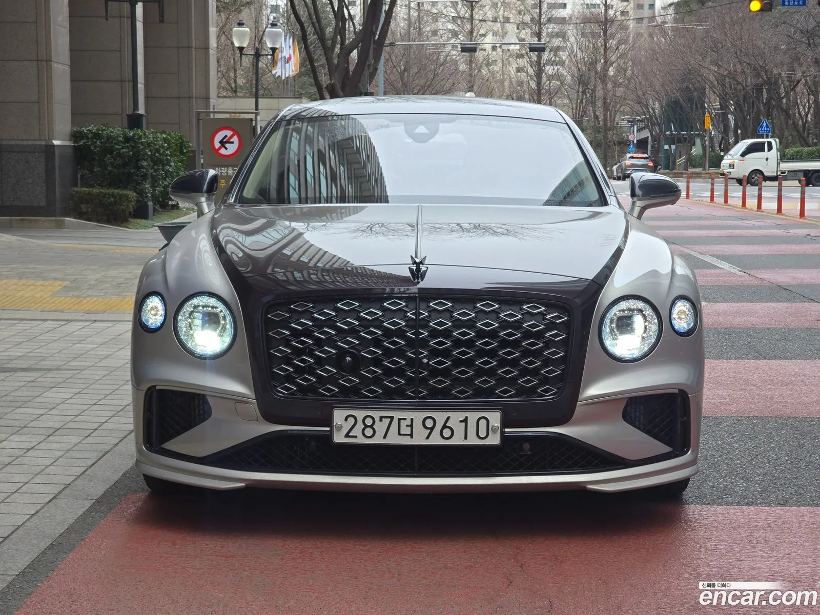 Bentley Flying Spur 2025 — 4