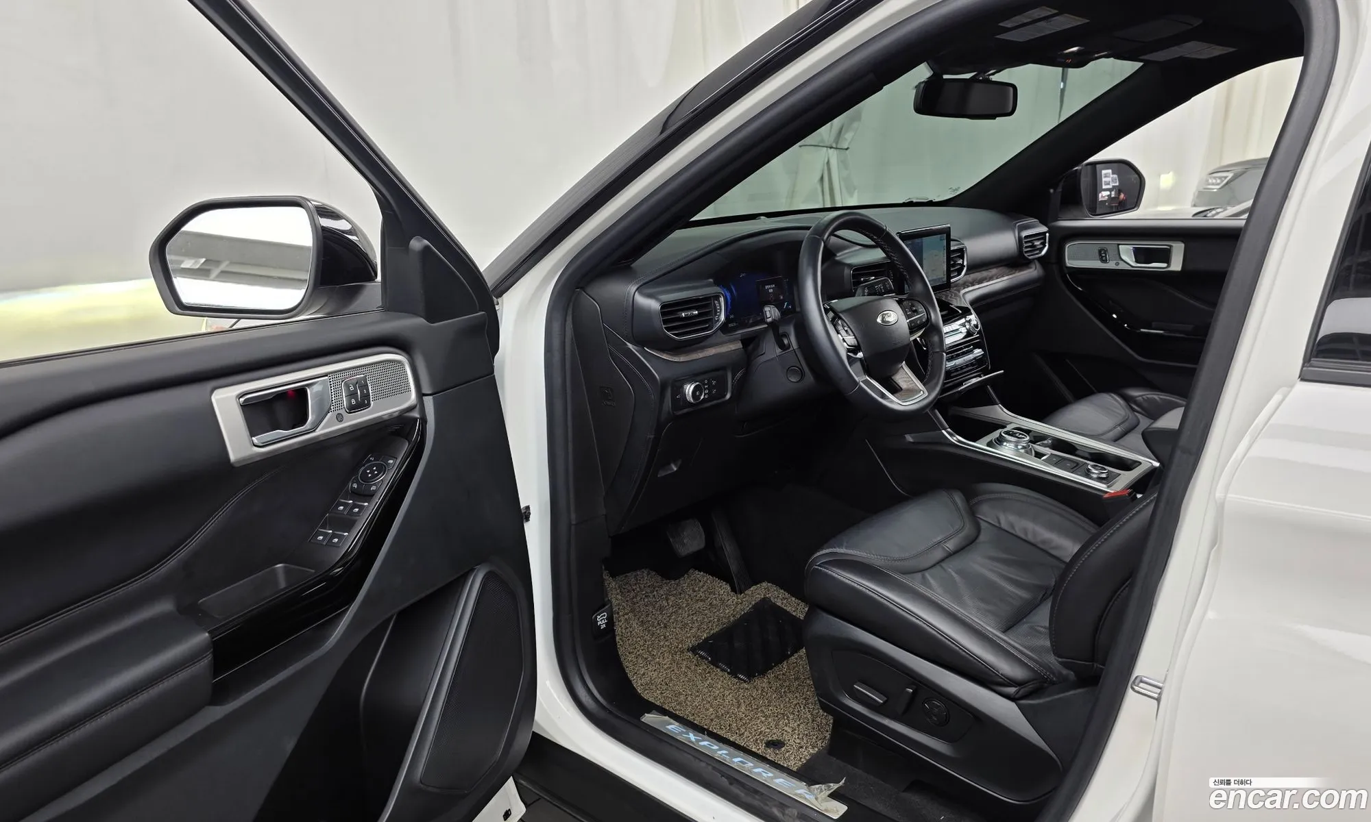 Ford Explorer 6th Gen 2022 1FM5K8HC7NGB06842 — 10